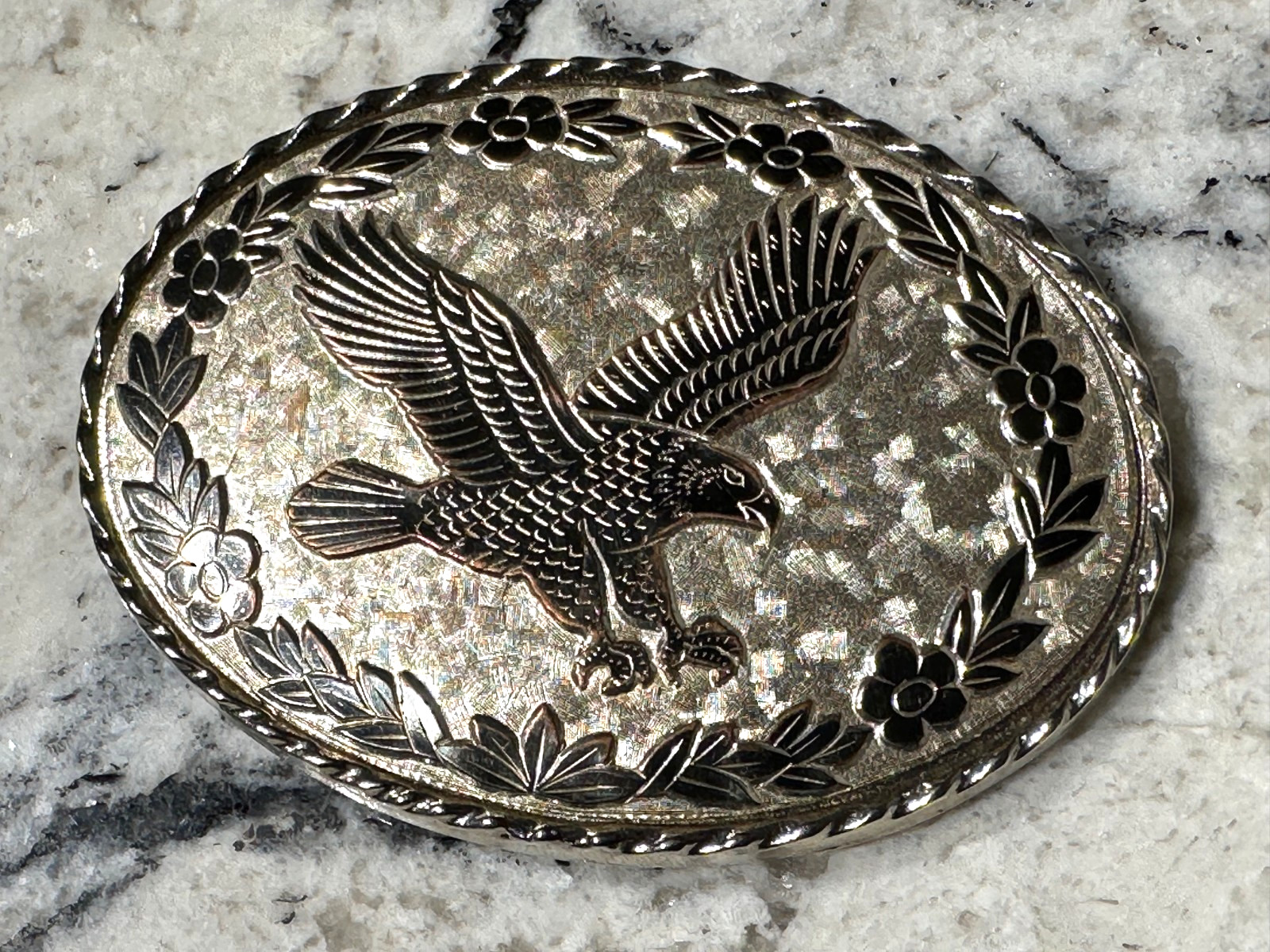 W USA Silver Tone Bald Eagle Vintage Western Belt Buckle Floral Oval Americana