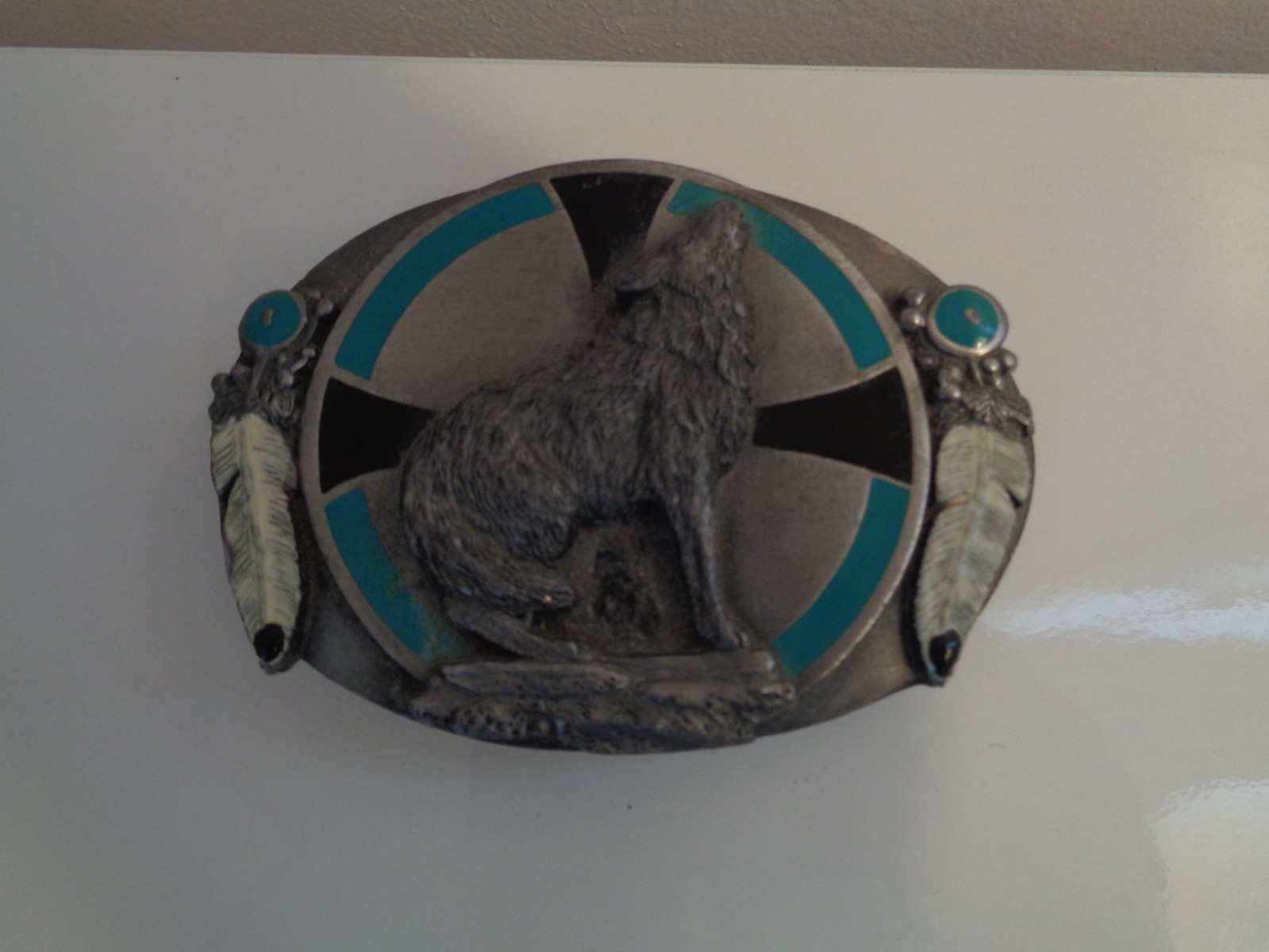 RARELY USED, VINTAGE WOLF DESIGN 3 DIMENSIONAL PEWTER BELT BUCKLE BY SISKIYOU