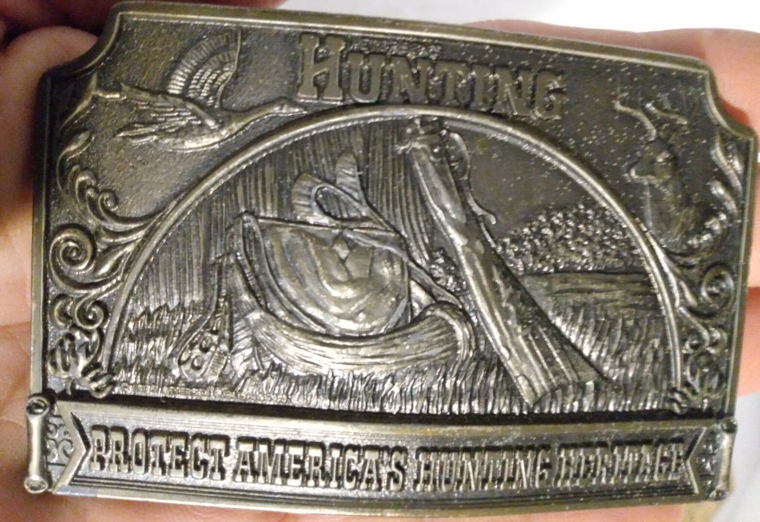 Hunting protect America&rsquo;s hunting heritage Lewis BELT BUCKLE Chicago USA 1978