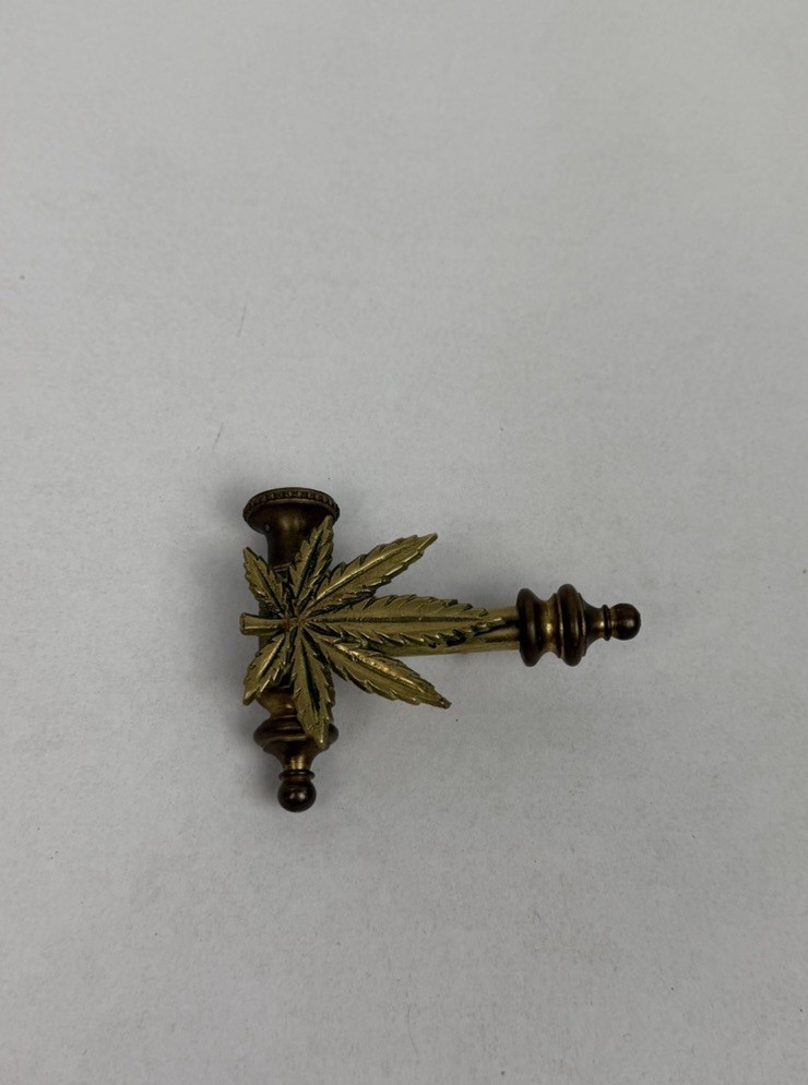 Vintage Marijuana Weed Bud Pot Leaf Brass Hippie Pipe Belt Buckle 1970s Ganja