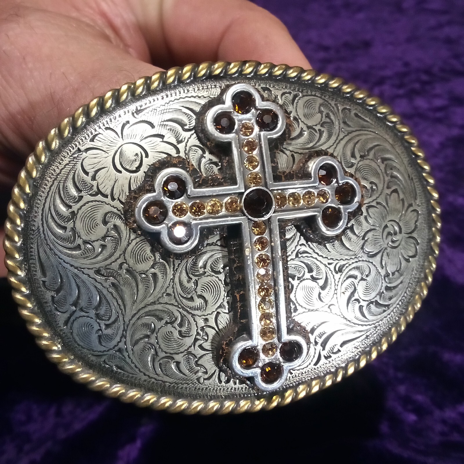 OVAL NOCONA RELIGIOUS CROSS CRYSTALS BELT & ETCHED BUCKLE 39&Prime; NICE!
