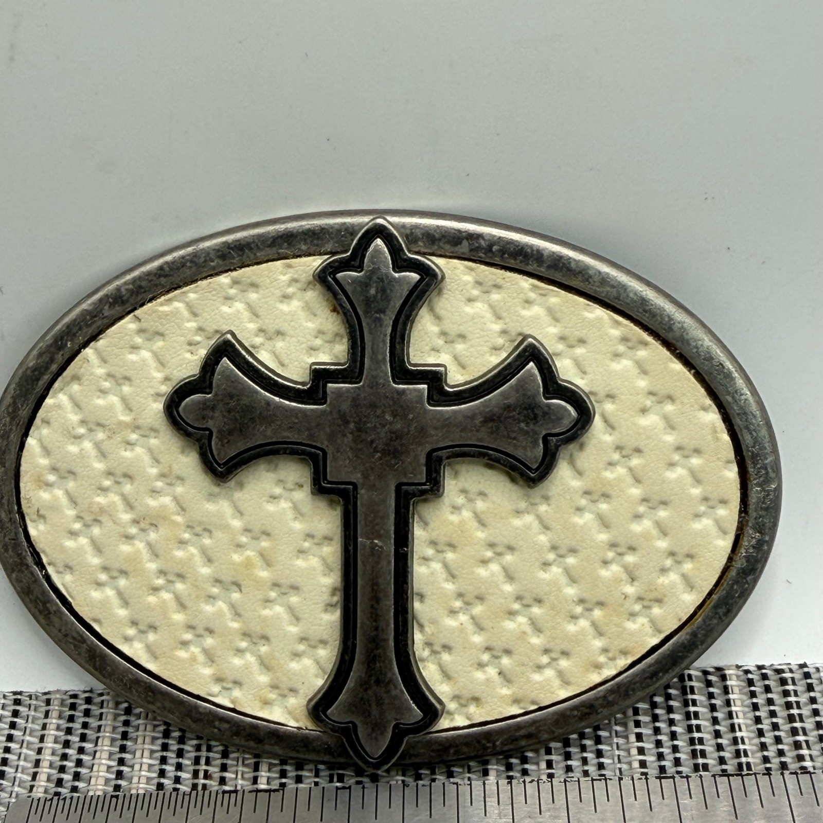Vintage Style Cross Belt Buckle Oval Silver Tone Metal Cream Faux Leather Inlay