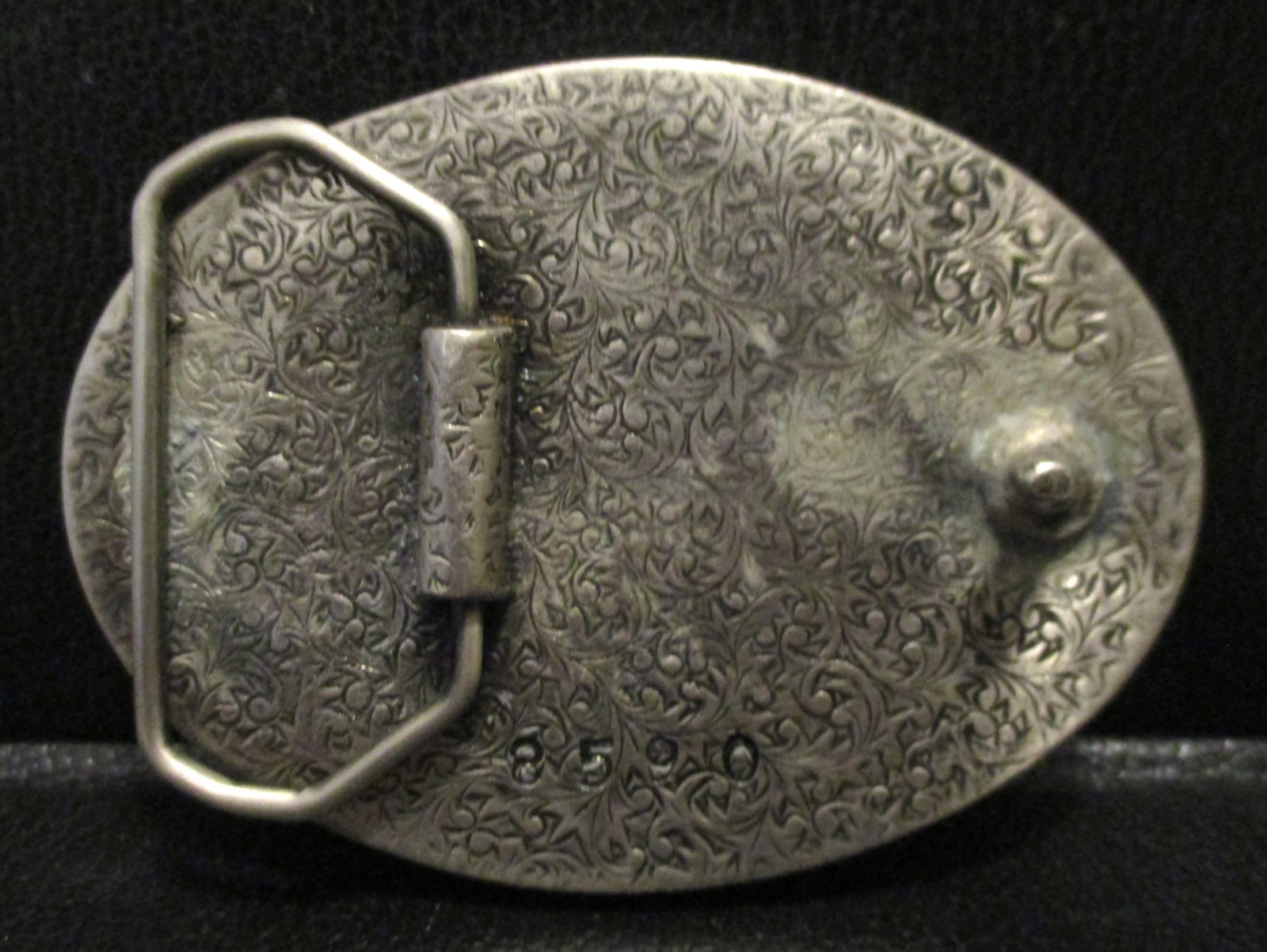 Whitetail Deer Buck Stag Pewter Belt Buckle S/N 8590 Silvertone Trees Mountain