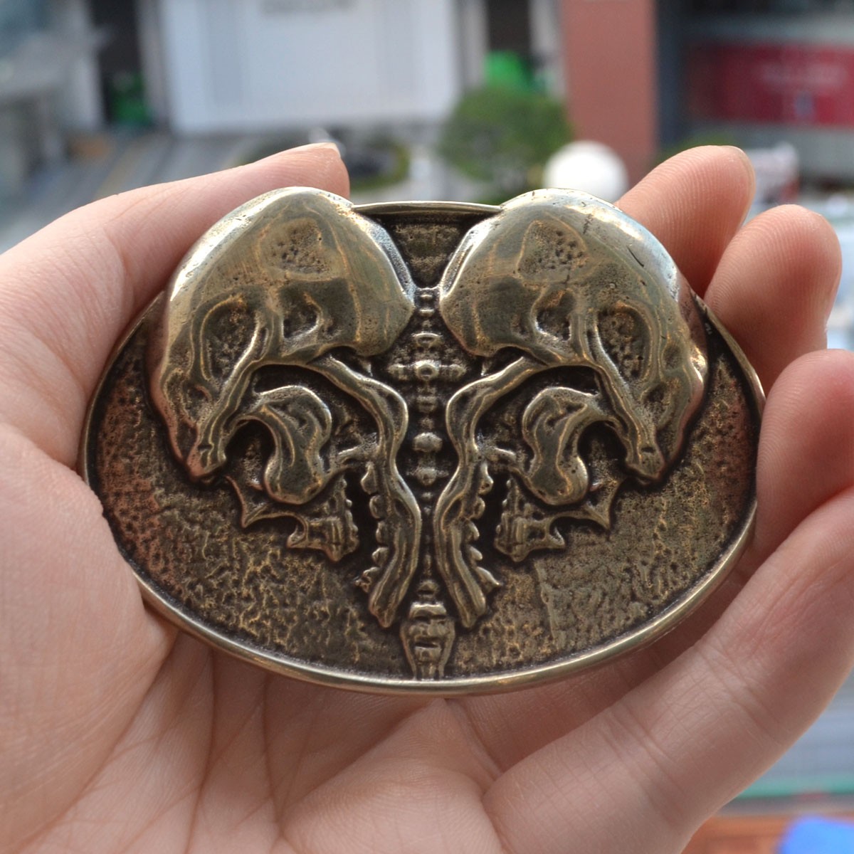 White Copper Skull Heart Design Gothic Men&rsquo;s Belt Buckle (Belt Not Included)