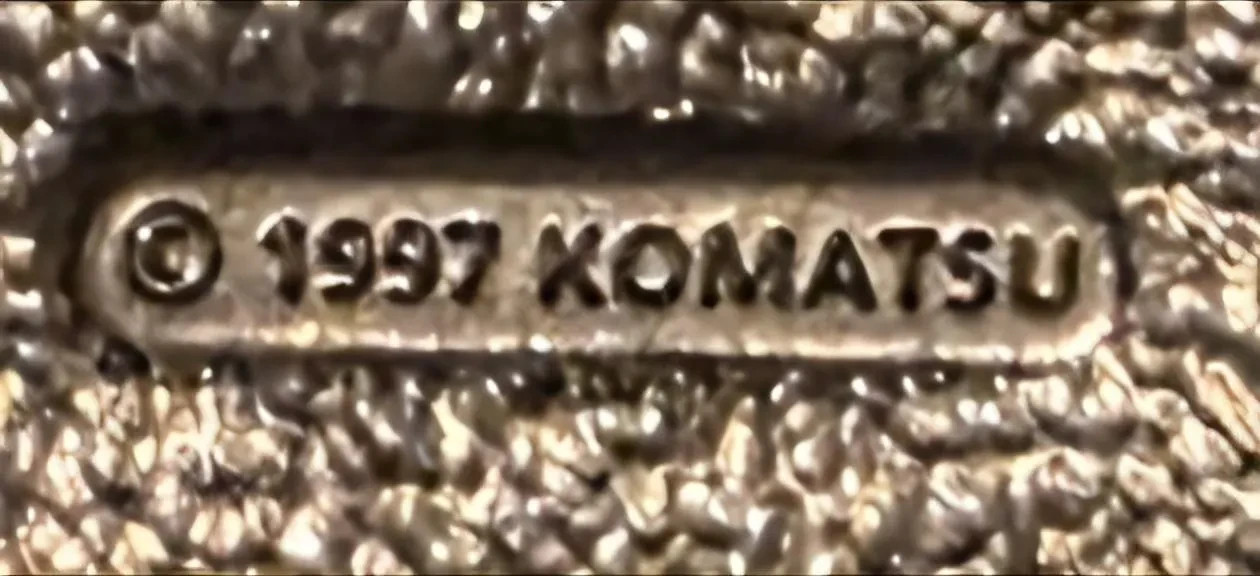 Vintage 1997 Metal Belt Buckle, Komatsu, D475A Tractor, Bulldozer, Construction