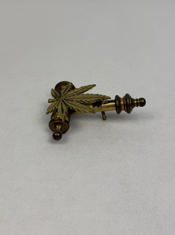 Vintage Marijuana Weed Bud Pot Leaf Brass Hippie Pipe Belt Buckle 1970s Ganja