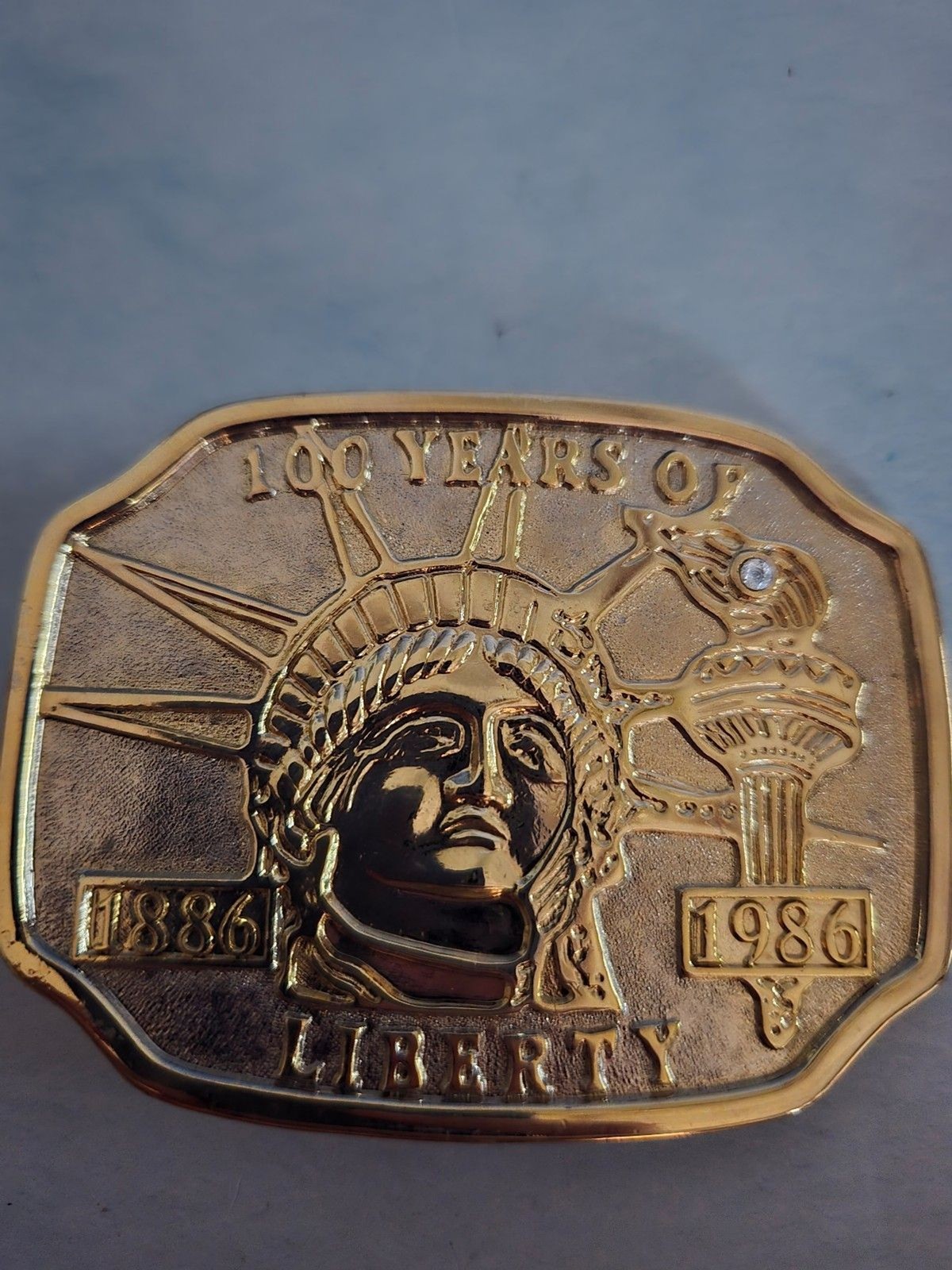 Centennial 1886-1986 Statue of Liberty Commemorate Golden Belt Buckle (O-17)