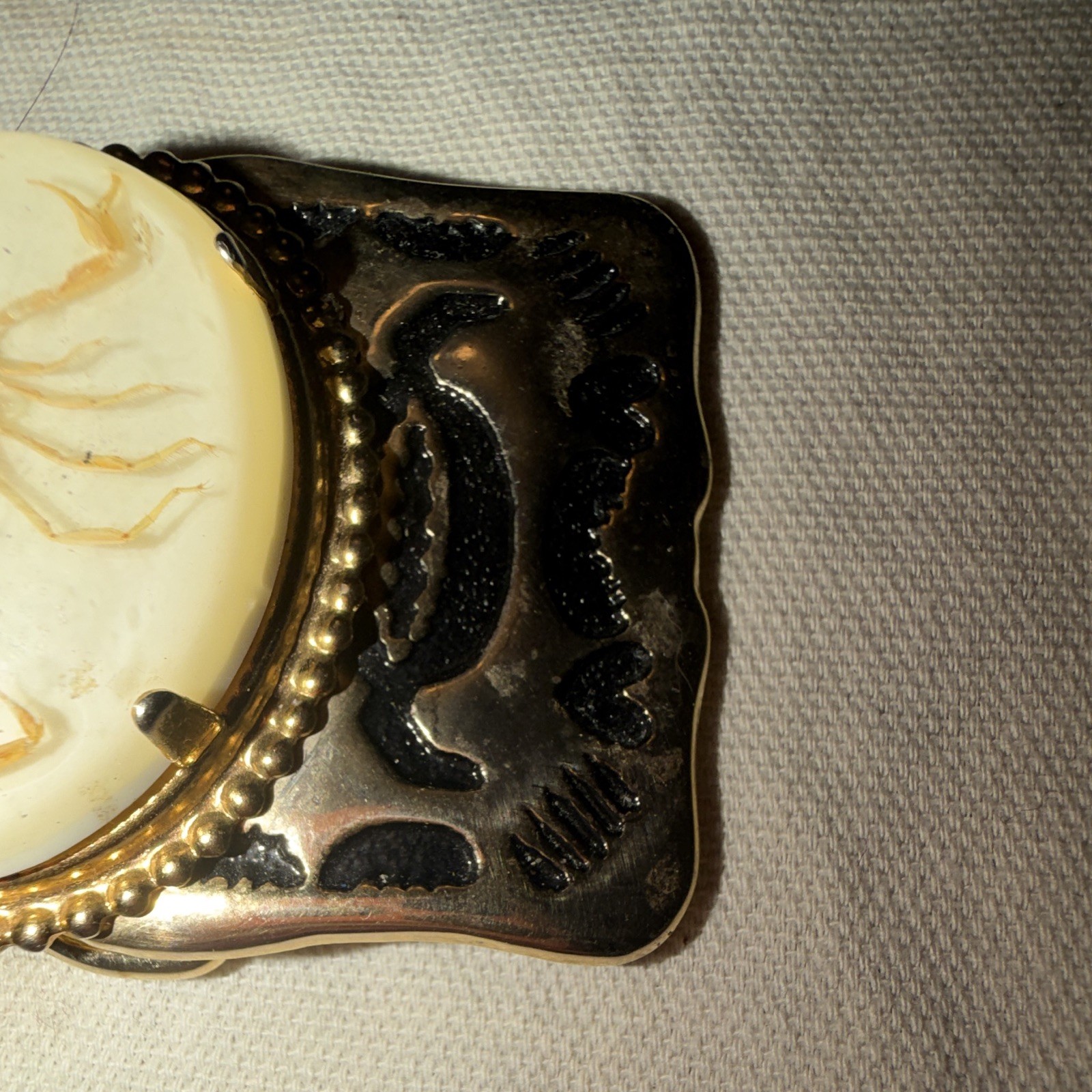 Vintage 1980s Gold Tone Western Belt Buckle Scorpion Cameo Cowboy Unisex