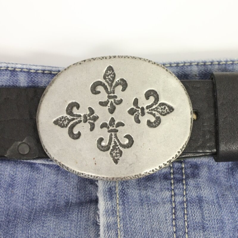 Fleur-de-Lys Belt Buckle Oval Antique Silver Hammered Effect Medieval Design