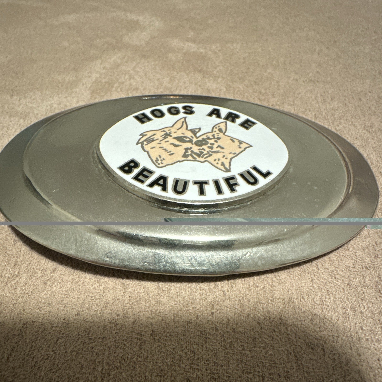 Oval Western Metal Belt Buckle « Hogs Are Beautiful » Hog/Pig Graphic Silver