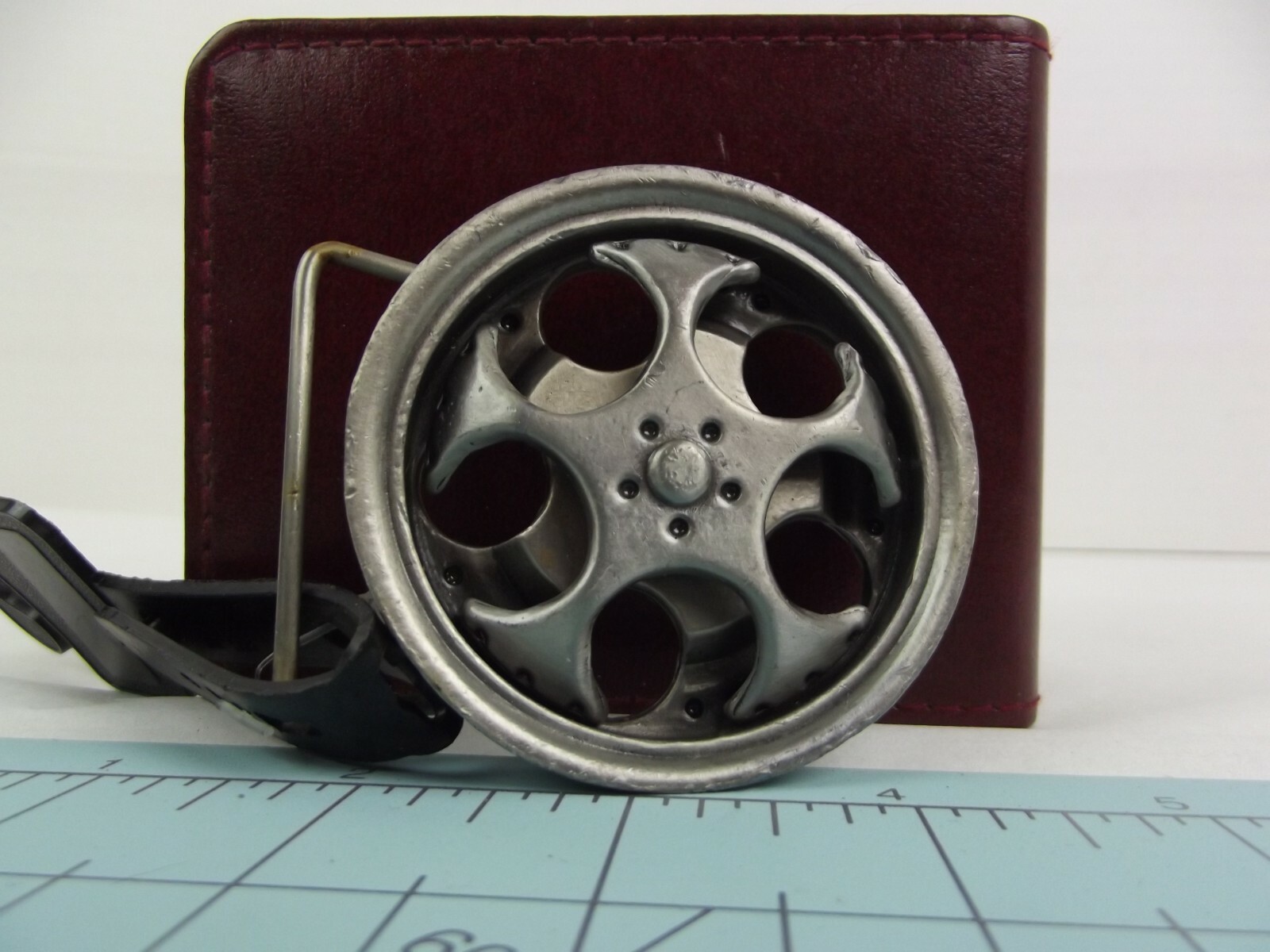 Pugs Gear Belt Buckle Spinners Wheels Rims Steel NWT