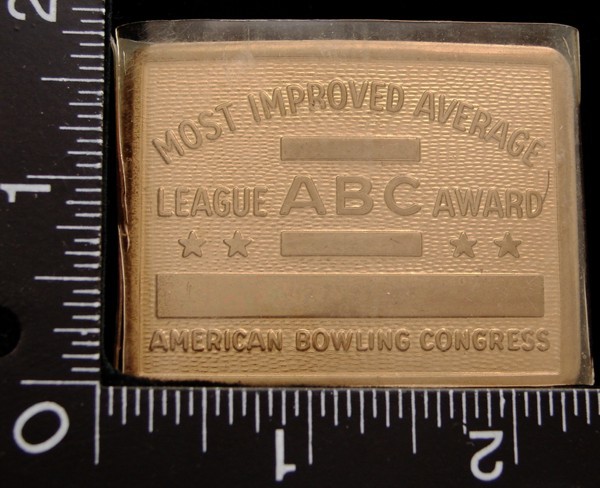 LI22122 *NOS* VINTAGE *ABC BOWLING LEAGUE AWARD* MOST IMPROVED BELT BUCKLE