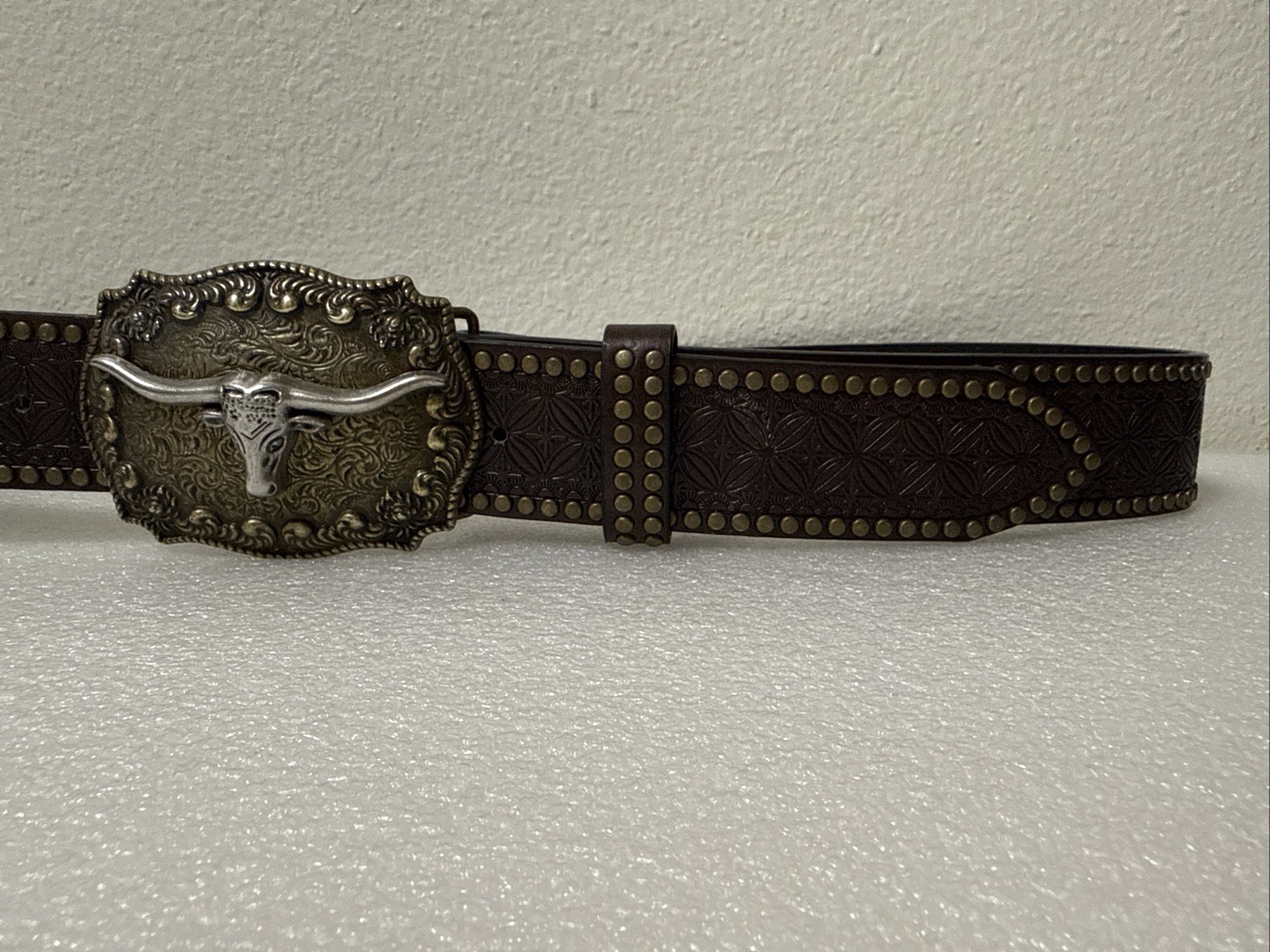 Men’s Size 33&Prime;-38&Prime; Brown Embossed Western Belt W/ Longhorn Buckle, Studded Edge