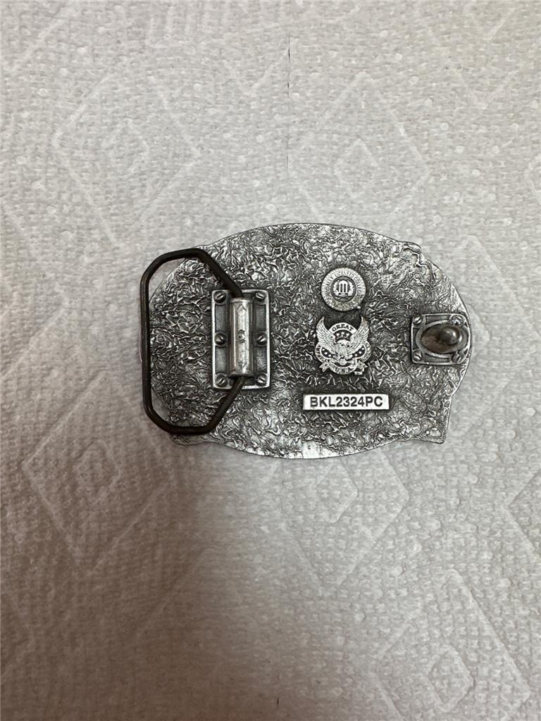 Hook&rsquo;Em Horns Belt Buckle Great American Buckle Company BKL2324PC