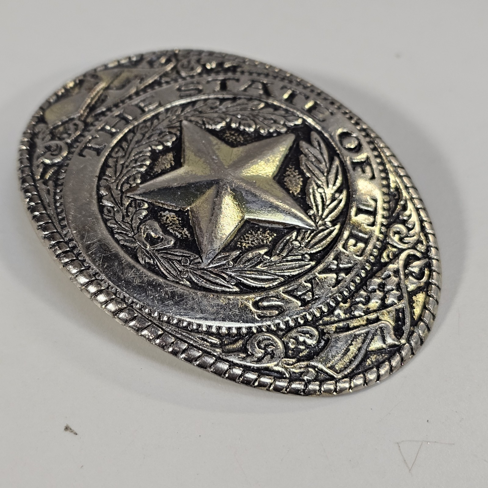 Texas State Seal Silver-Tone and Black Belt Buckle 3 3/4&Prime; x 2 3/4&Prime;