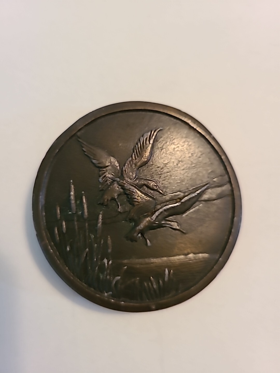 1976 Round 2.5” Flying Ducks Geese Solid Brass Belt Buckle Indiana Metal Craft