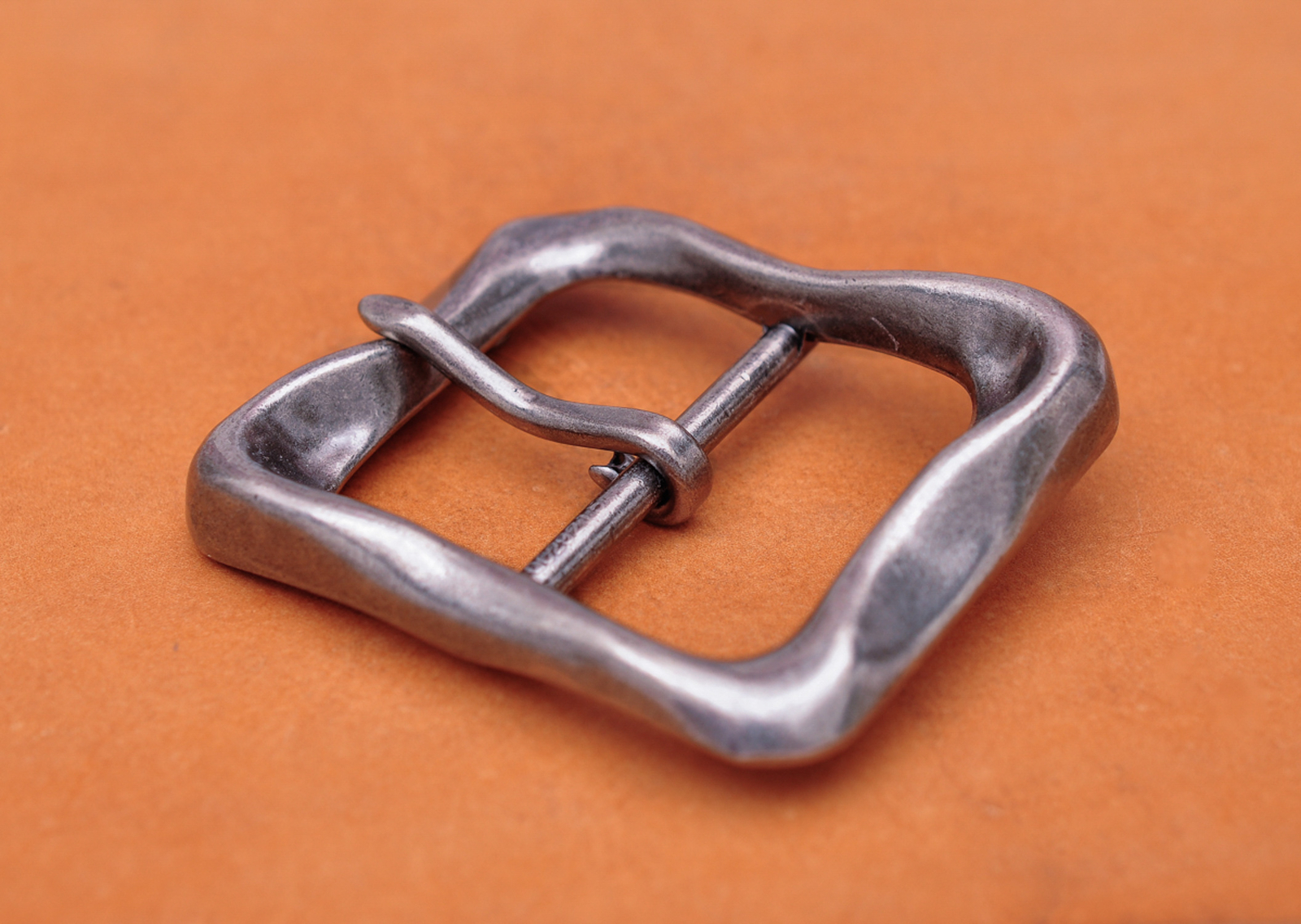 Personalized Novelty Heavy Strong Bike Men Retro Center Bar Pin Belt Buckle 40mm