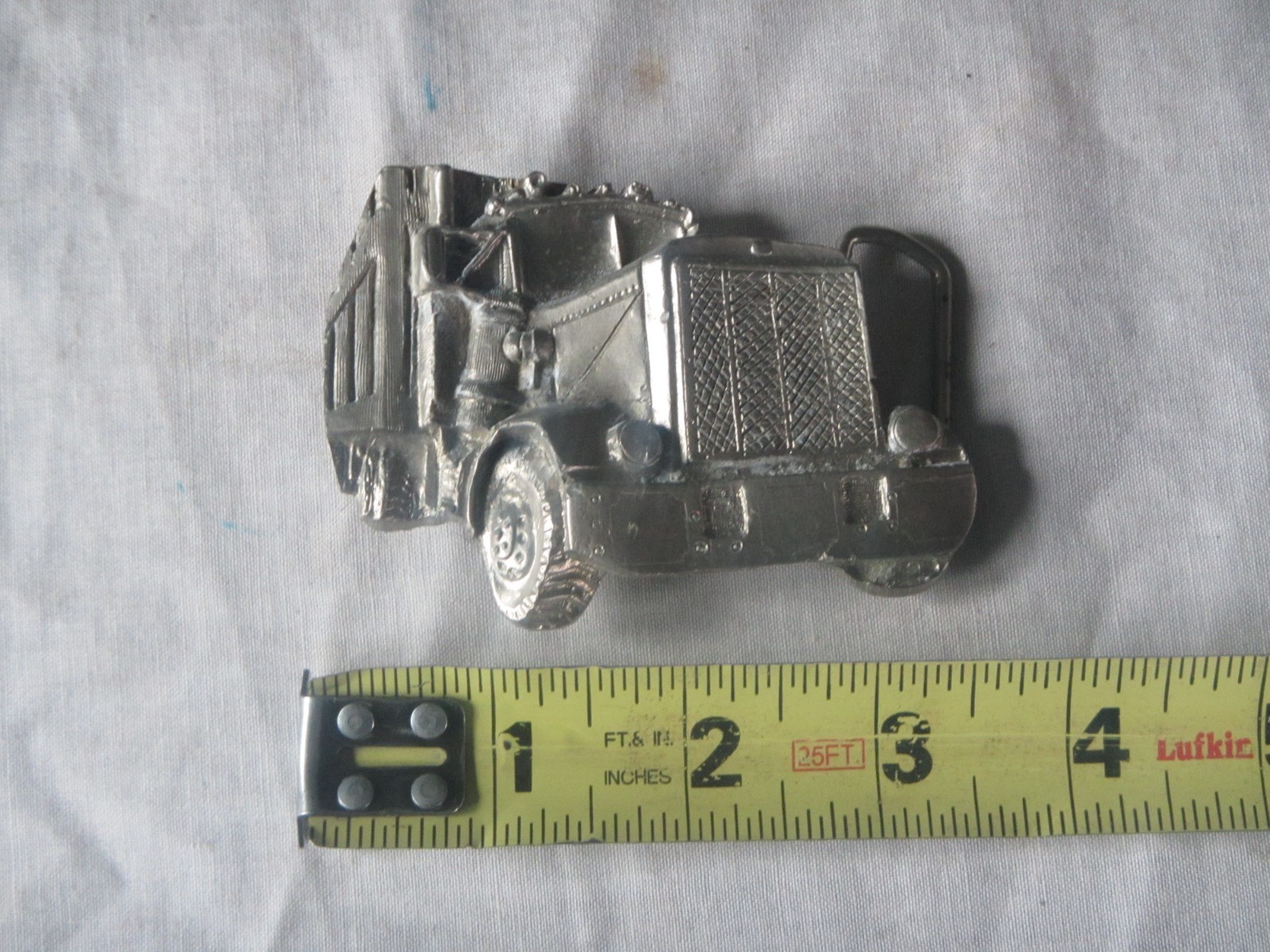 trucker semi tractor trailer truck pewter belt buckle