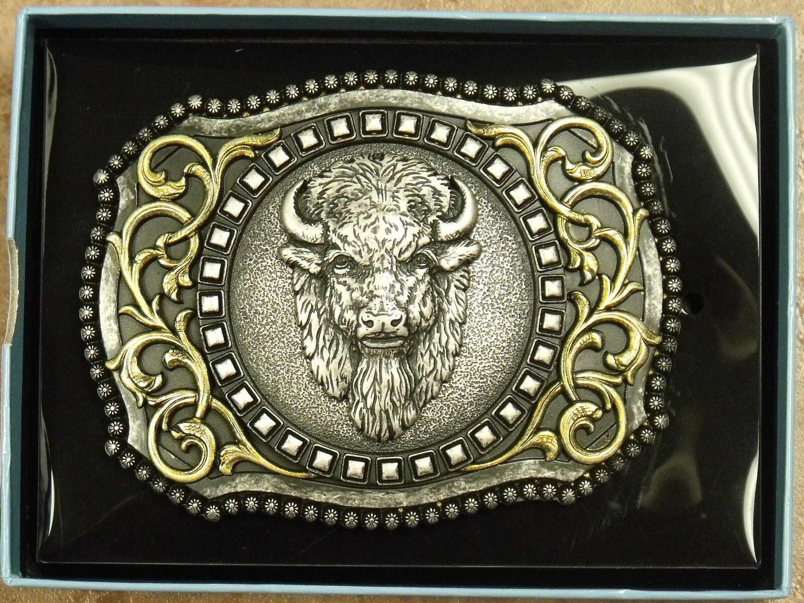 NOCONA SCROLLED BUFFALO HEAD BELT BUCKLE