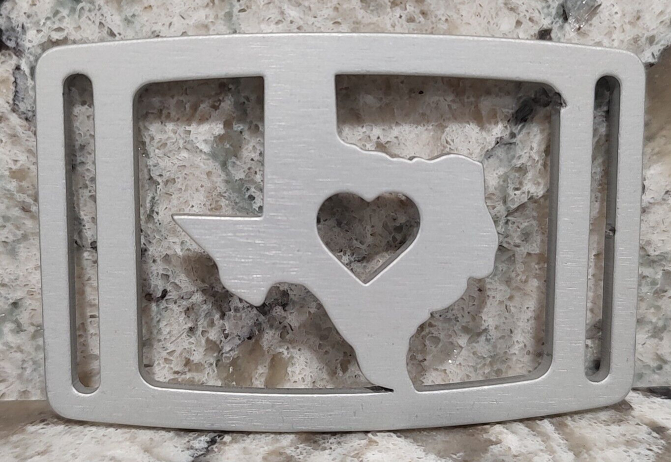 GRIP6 BELT BUCKLE – I LOVE TEXAS – SILVER GRANITE – 1.5 INCH WIDE