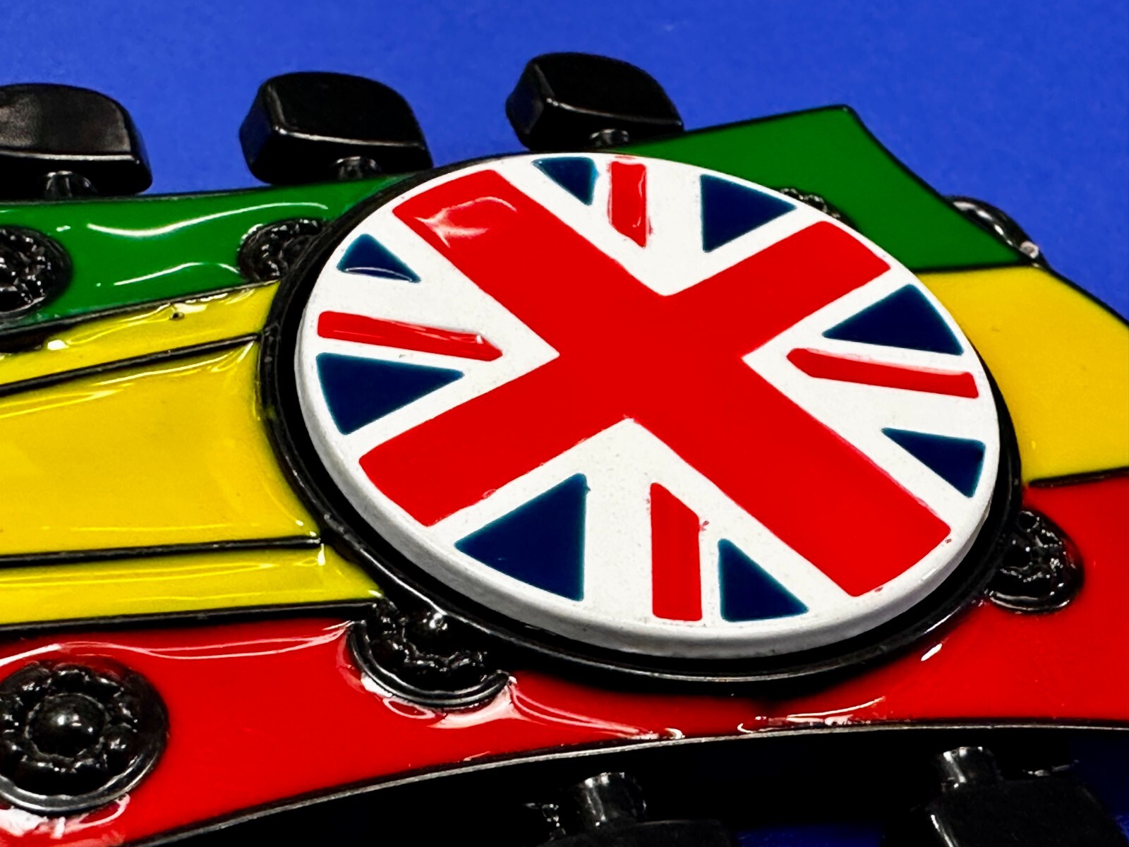 Electric Guitar Tuning Keys Shaped Belt Buckle W/ Uk Flag Union Jack Spinner