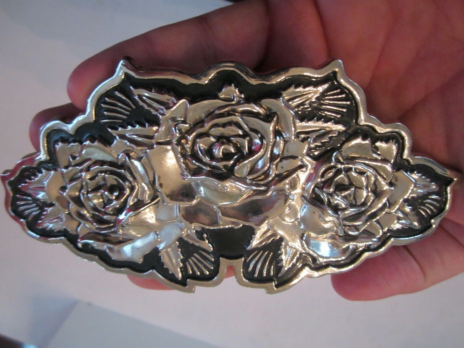 TRIPLE ROSE BELT BUCKLE STARS & STRIPES FOREVER – MASSIVE 6 1/2&Prime; X 3&Prime; – GW9