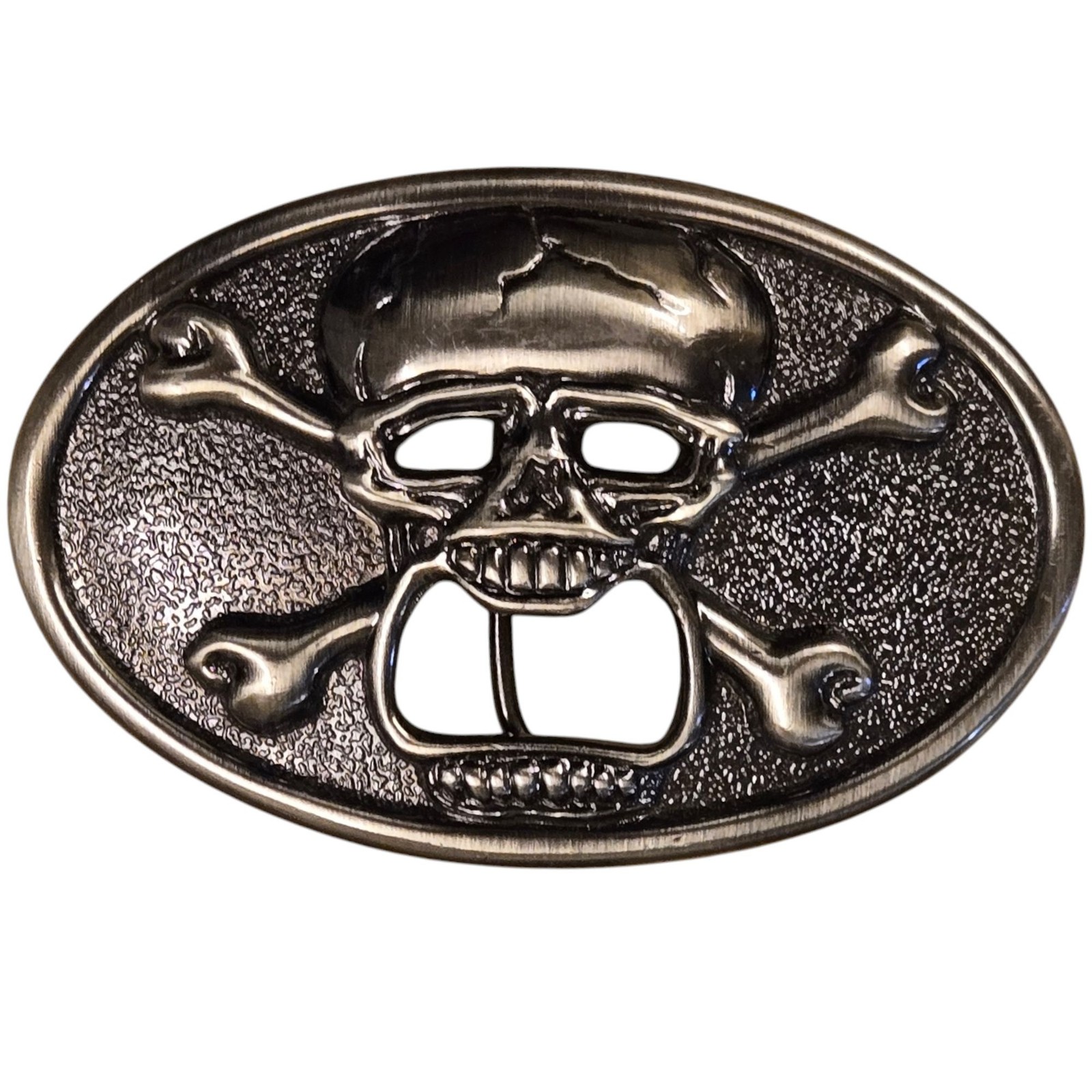 Skull and Crossbones Belt Buckle Beer Bottle Opener Biker Cowboy Pirate Vintage