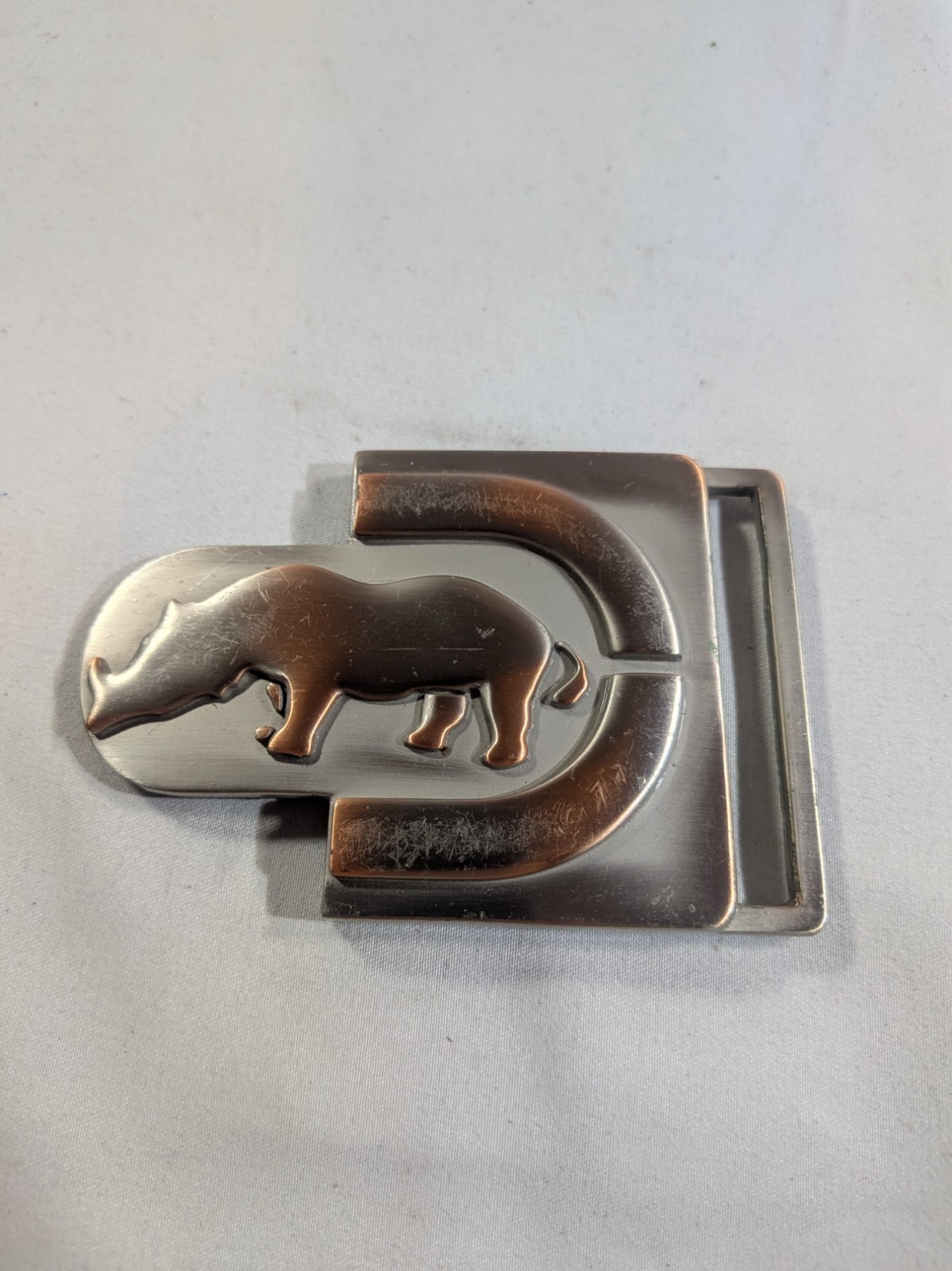Men’s Rhino Belt Buckle Hinged Flip Style Silver Tone Modern Fashion Metal