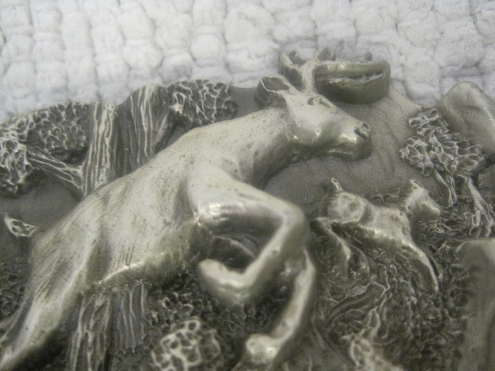 1982 The Great American Buckle Co Buck & Doe Pewter Belt Buckle 3 3/8&Prime; x 2 1/4&Prime;