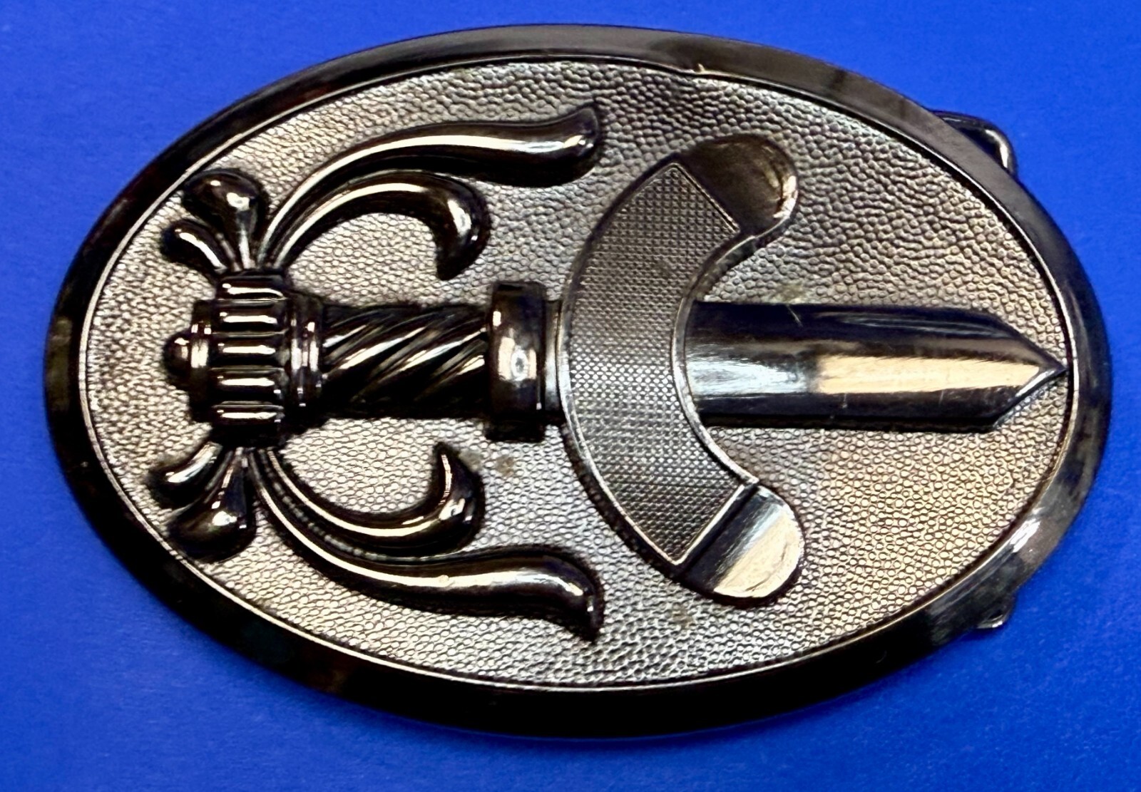 Cavalry Swords Weapon Black Color Mens Oval Vintage Belt Buckle