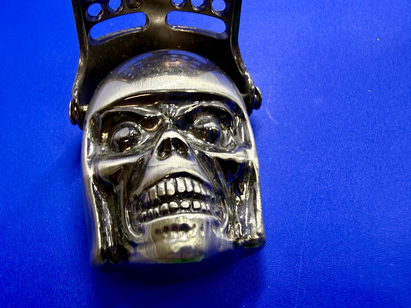 Skull Wearing Hinged Knights Helmet Medieval Figural Moving Shield Belt Buckle