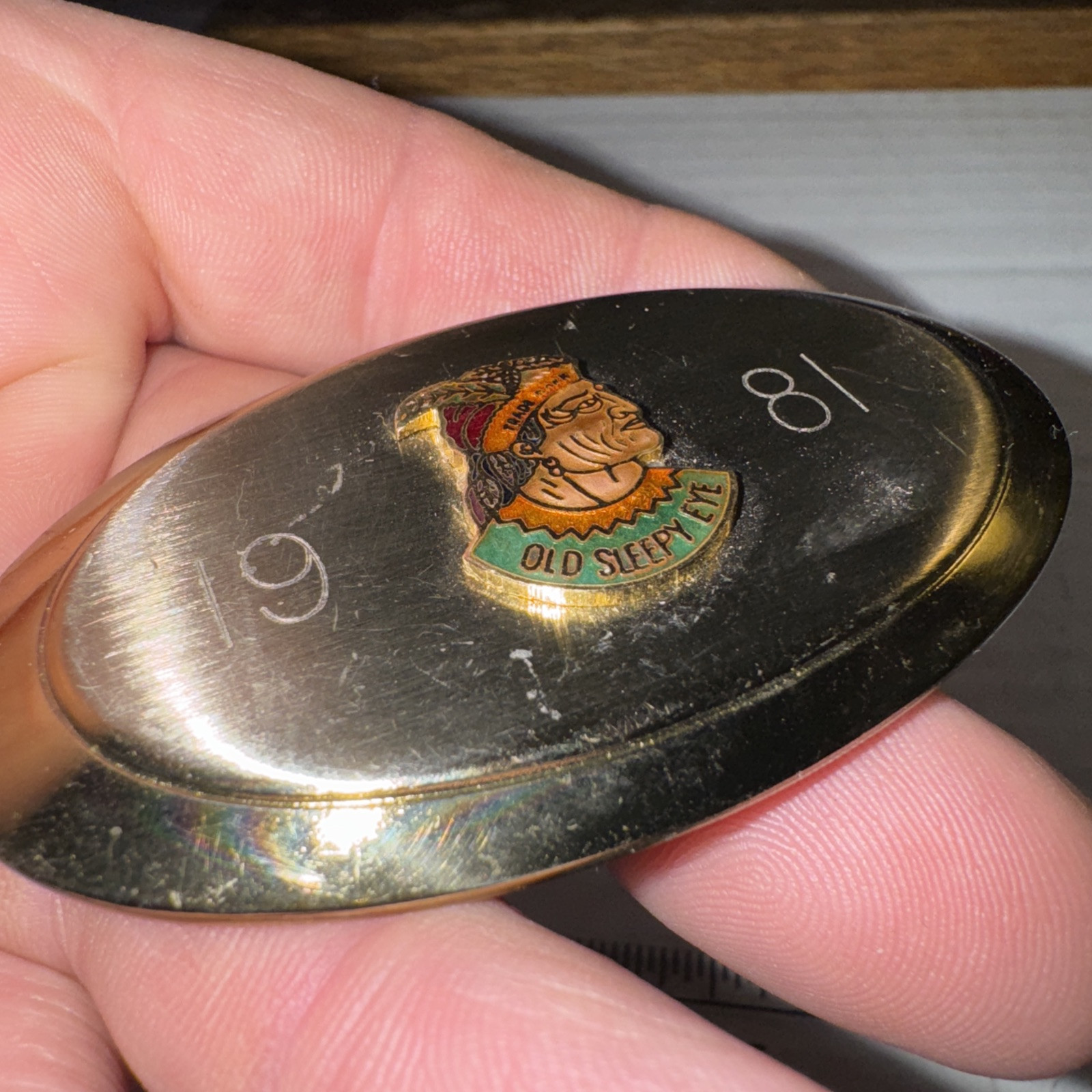 1981 Old Sleepy Eye Stoneware Vintage Rare Old Belt Buckle Fast Free-shipping