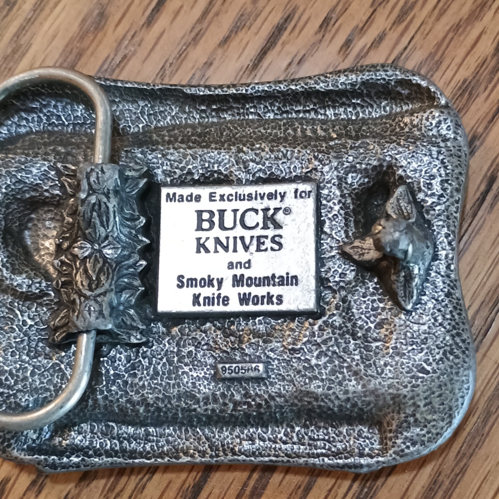Buck Knives Western Belt Buckle Four Generations Silver Antique Finish 9505AG