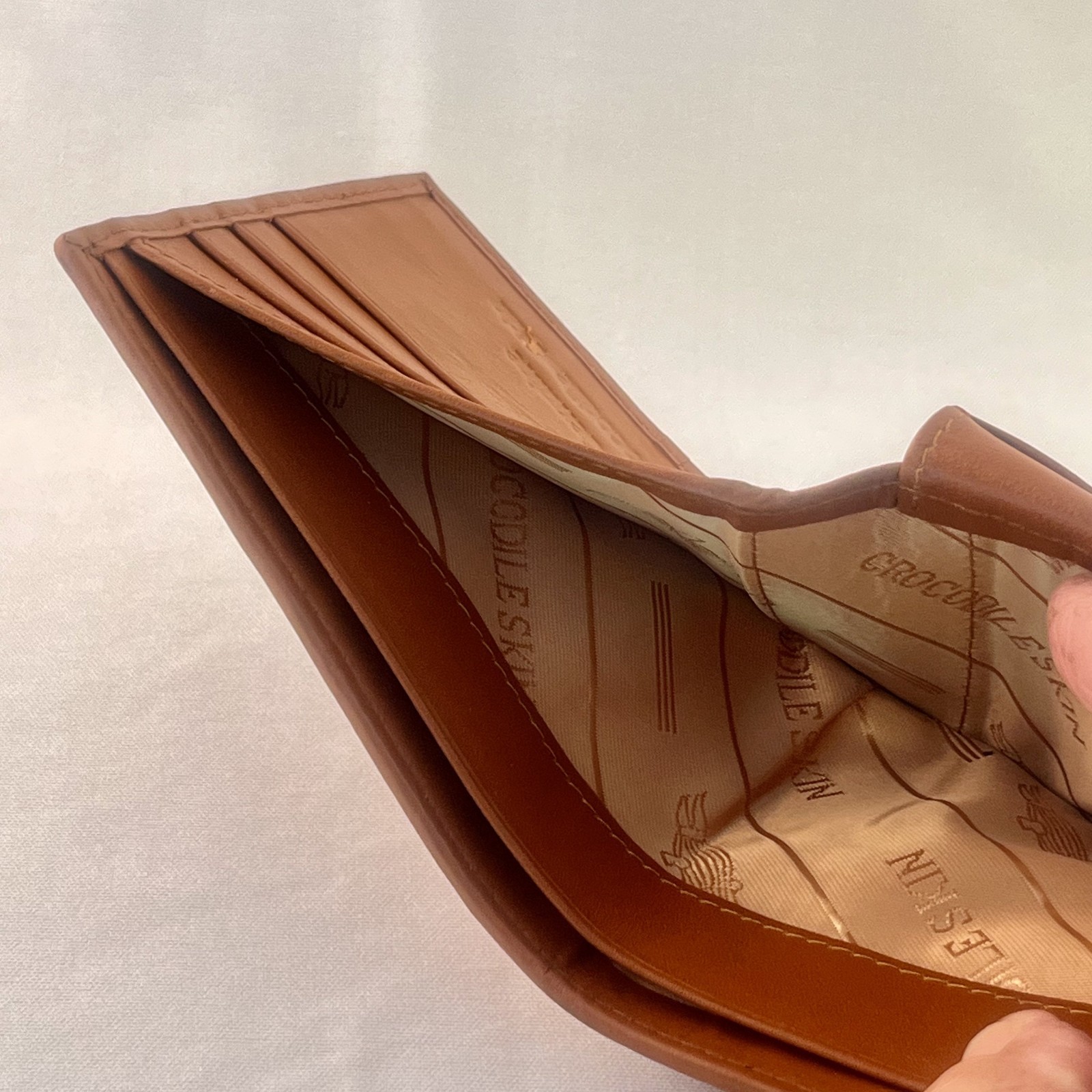 Natural Genuine Alligator Crocodile Leather skin Men Bifold Wallet Handmade 11