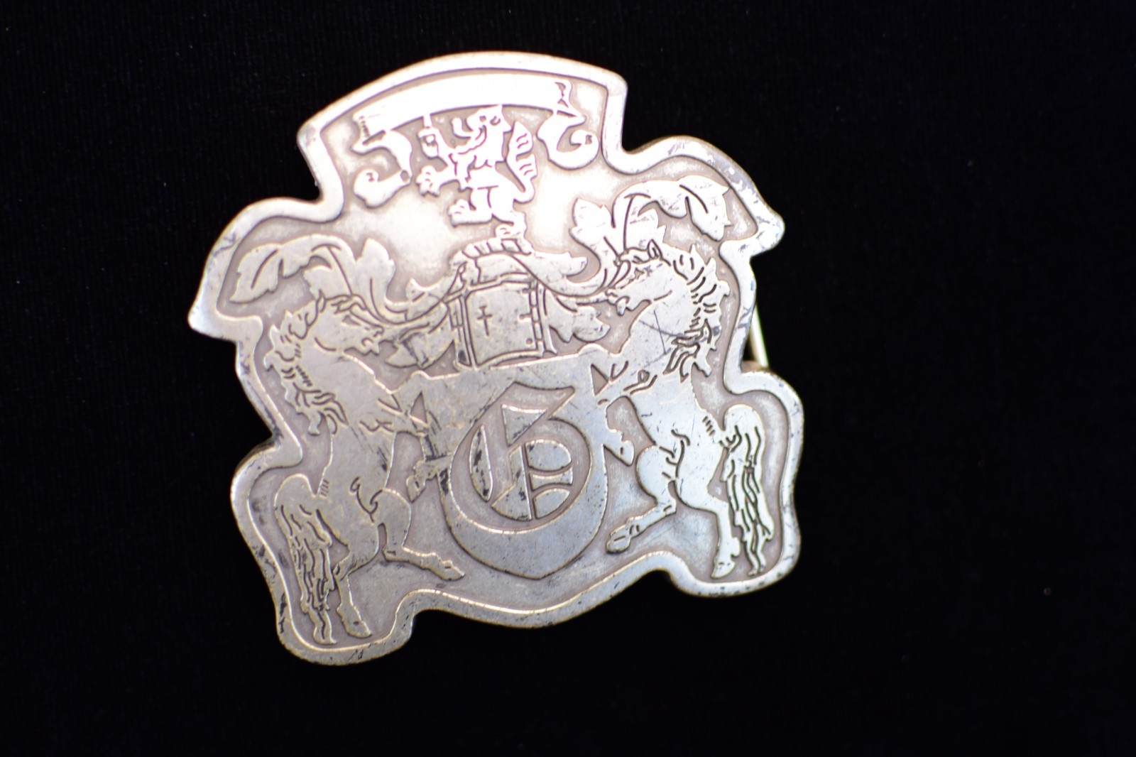 VINTAGE HORSE THEME CREST BELT BUCKLE – GW-9