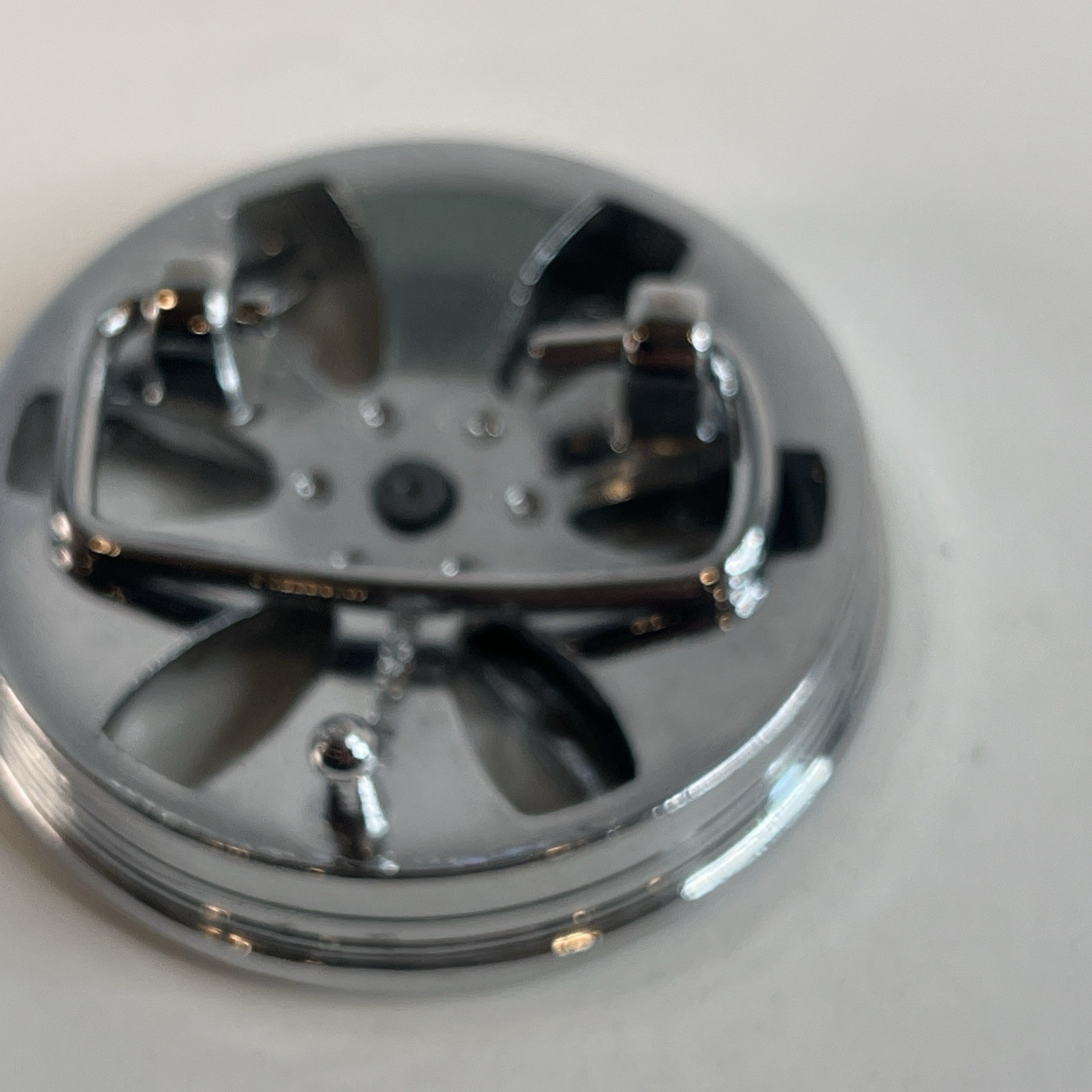 Spinner Belt Buckle Car Truck Rim Tire Spinning Motion West side CA