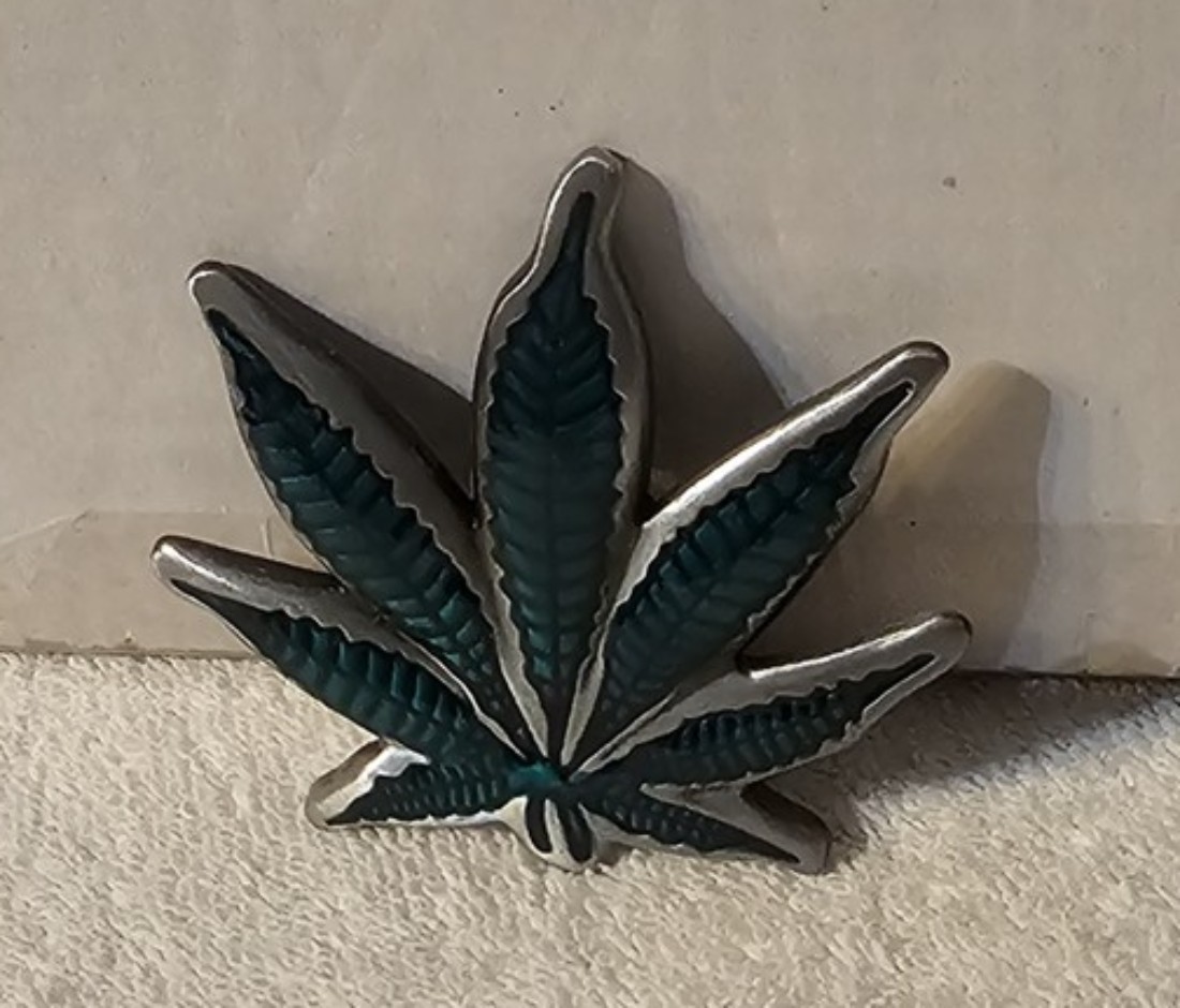 MARIJUANA LEAF WEED FUNNY COWBOY WESTERN RODEO WEST BELT BUCKLE