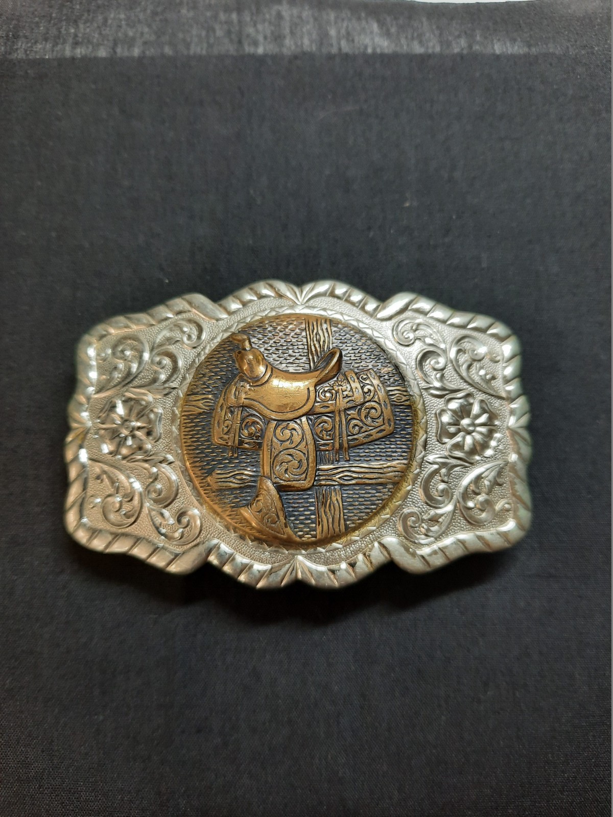 VINTAGE NICKEL SILVER WESTERN SADDLE THEME BELT BUCKLE Intricate Filigree Design