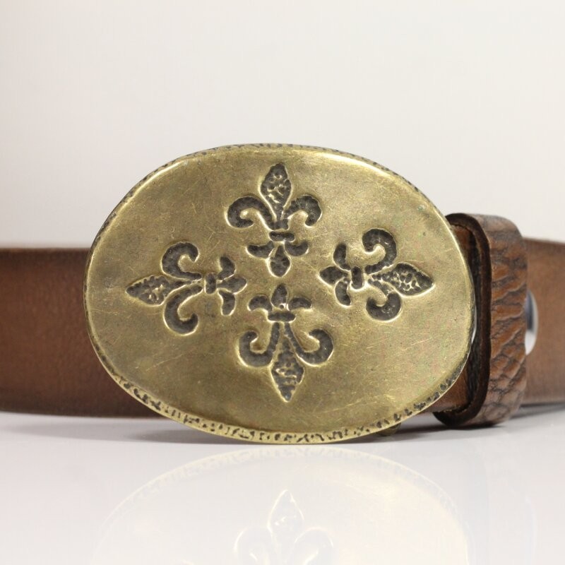 Fleur de Lys Quartet Belt Buckle in Antique Brass – Decorative Metal Buckle