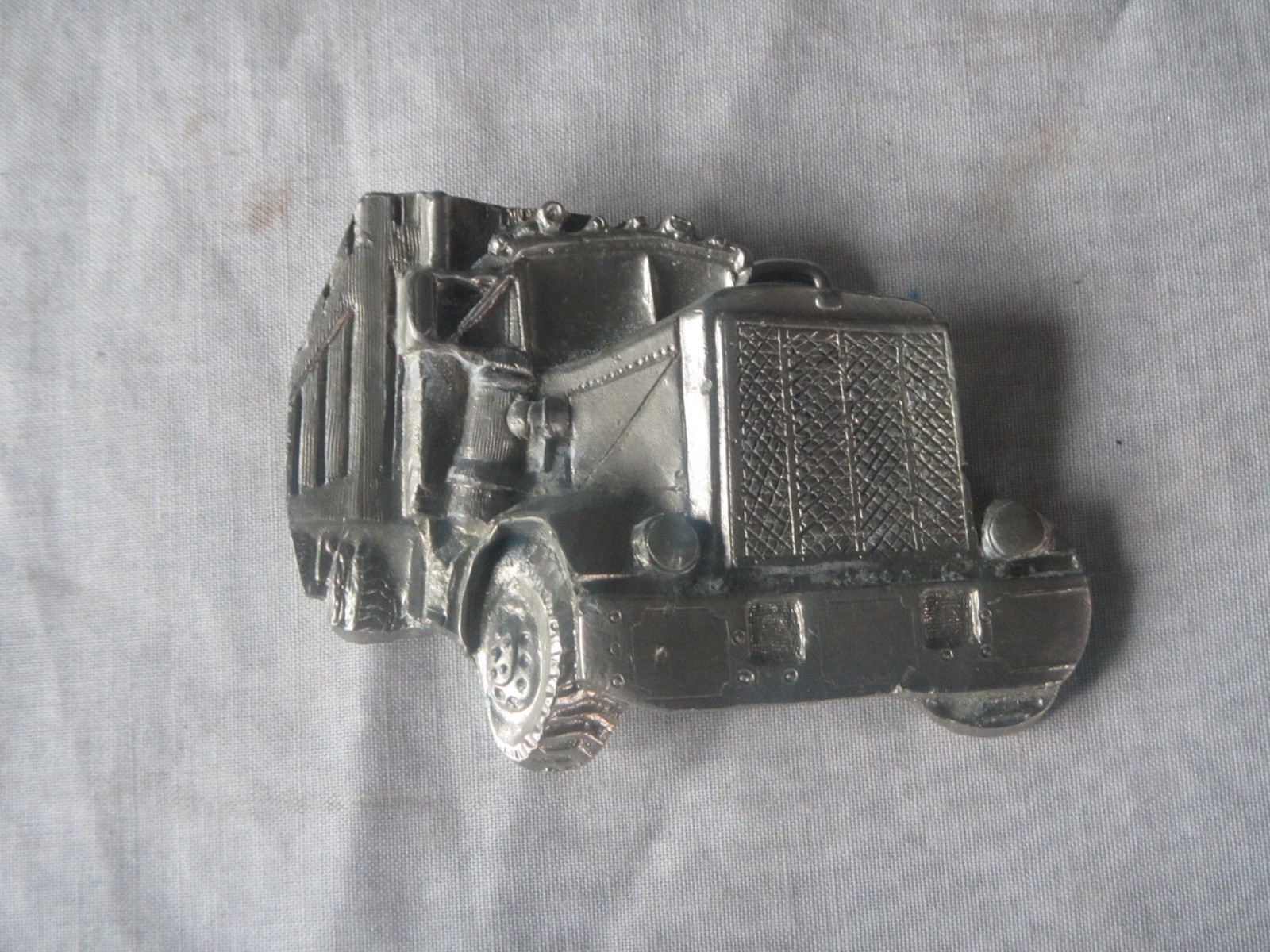 trucker semi tractor trailer truck pewter belt buckle