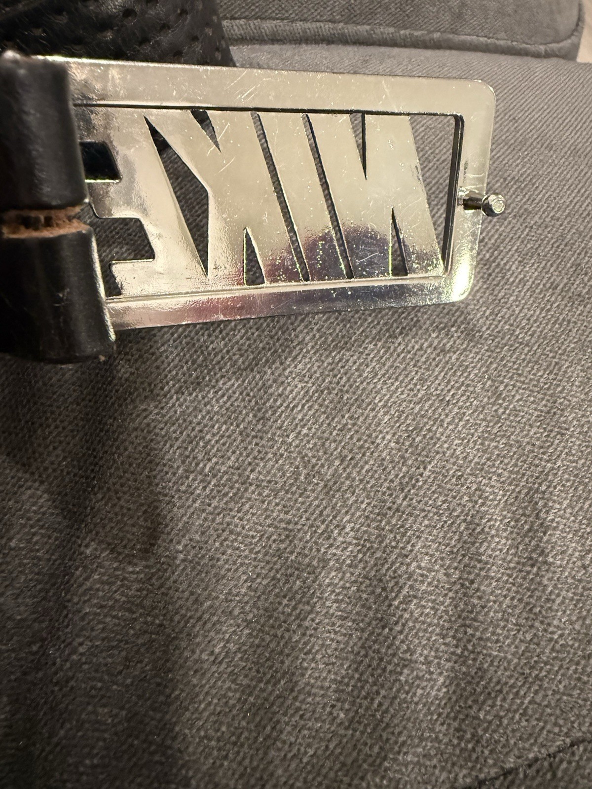 Nike Spellout Sliver Buckle Brown Leather Belt Sz.32