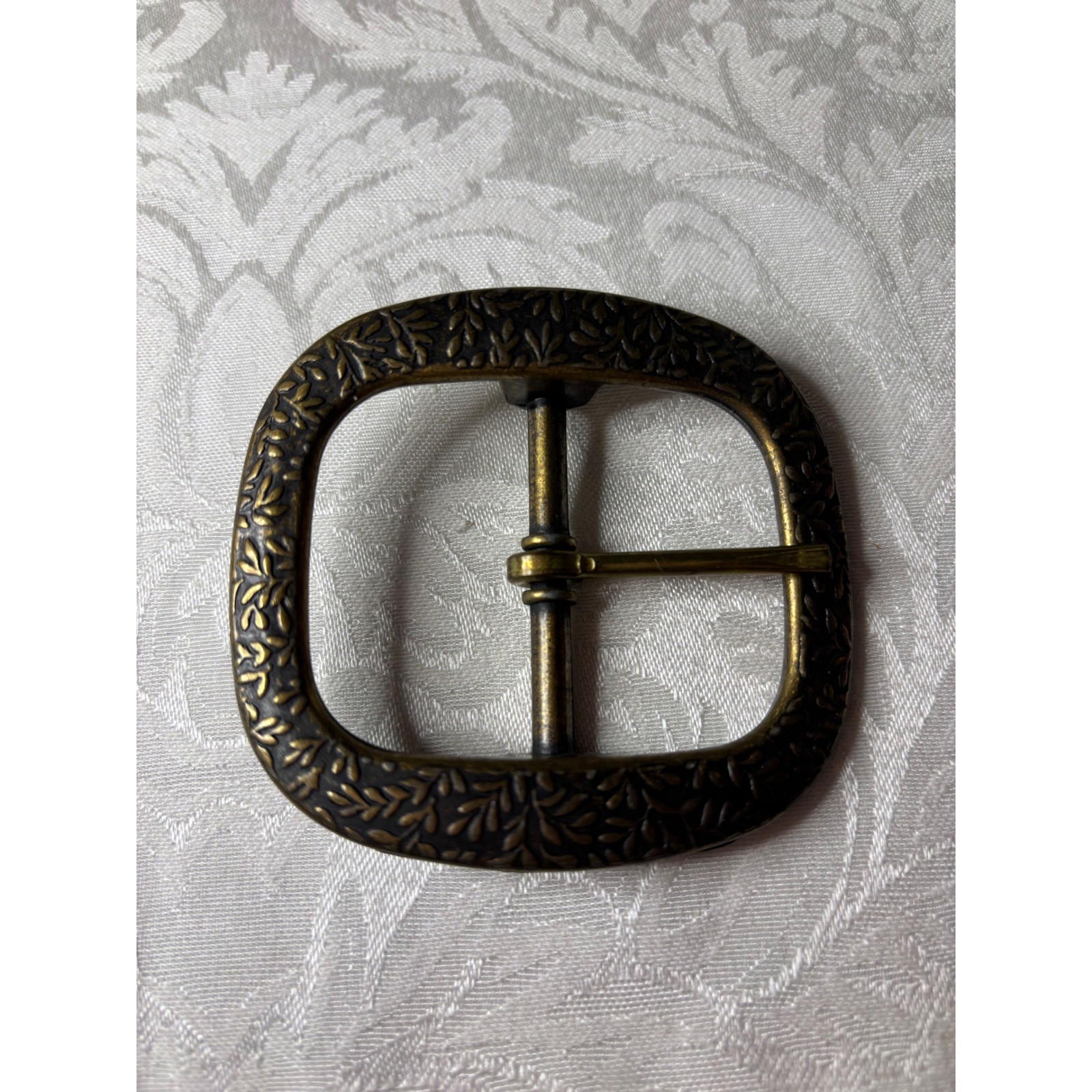Vintage Burgos Brass Belt Buckle Etched Leaf Botanical Pattern 976 Antiqued Gold