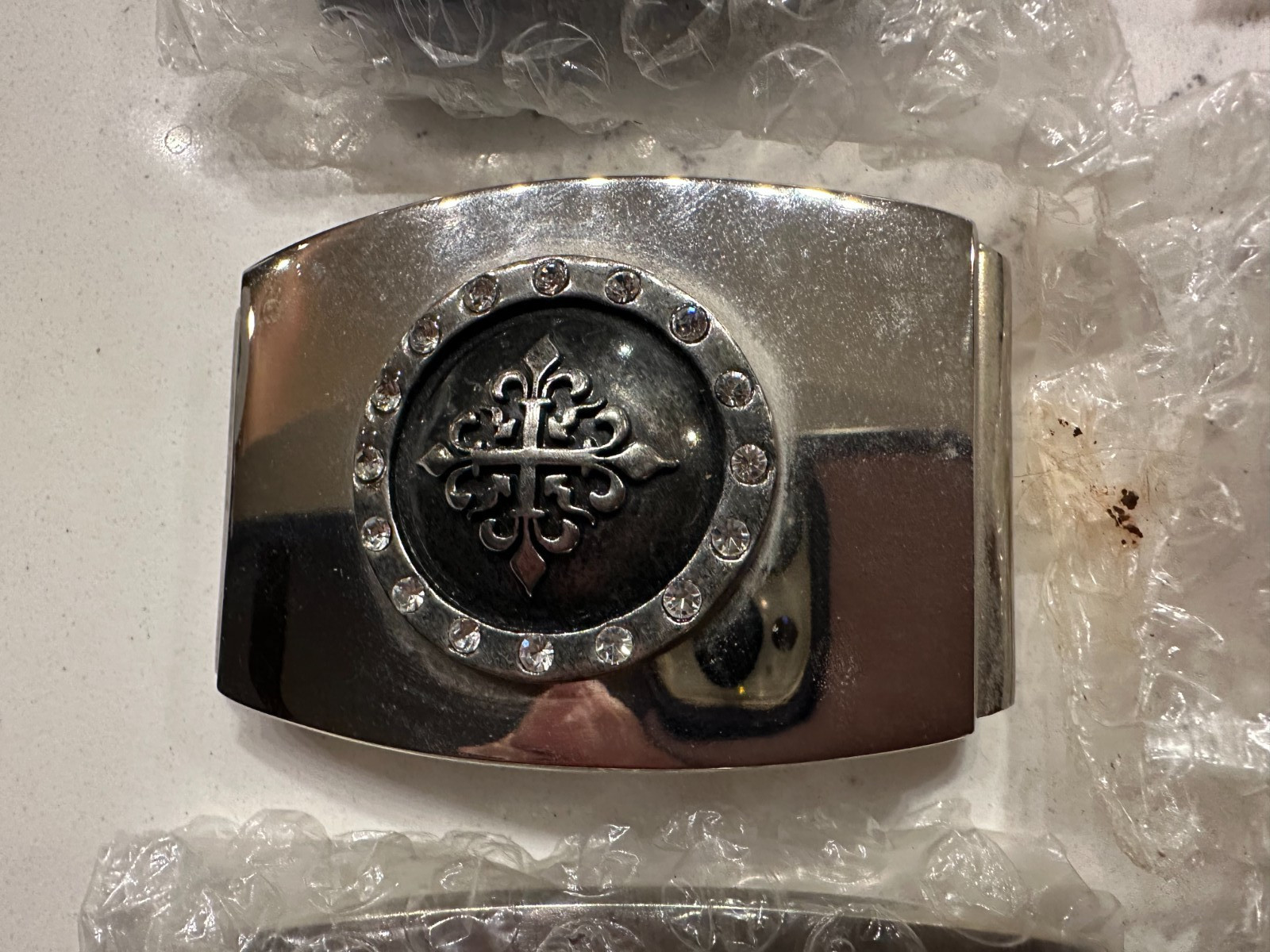 LOT OF 20 Washed Up Hollywood 1.5&Prime; Fleur Heraldic Metal WUH Belt Buckle unused!