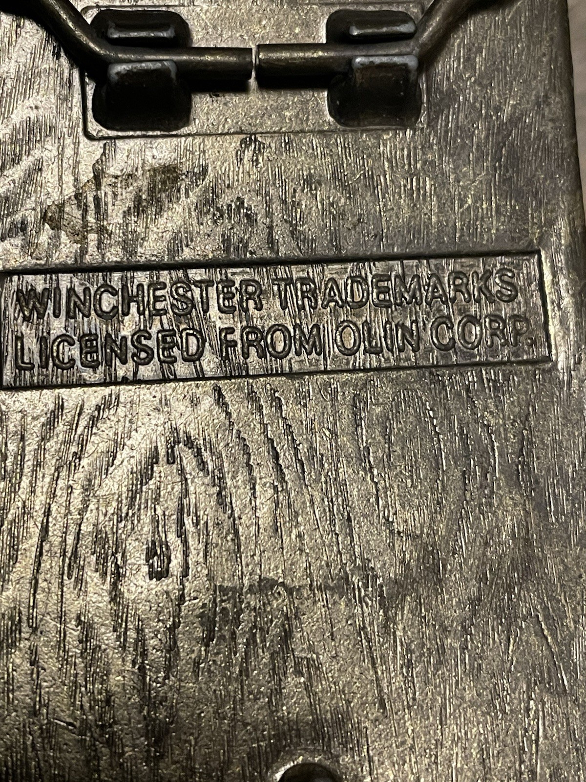 VINTAGE WINCHESTER REPEATING ARMS NEW HAVEN CONN. METAL BELT BUCKLE 4 »