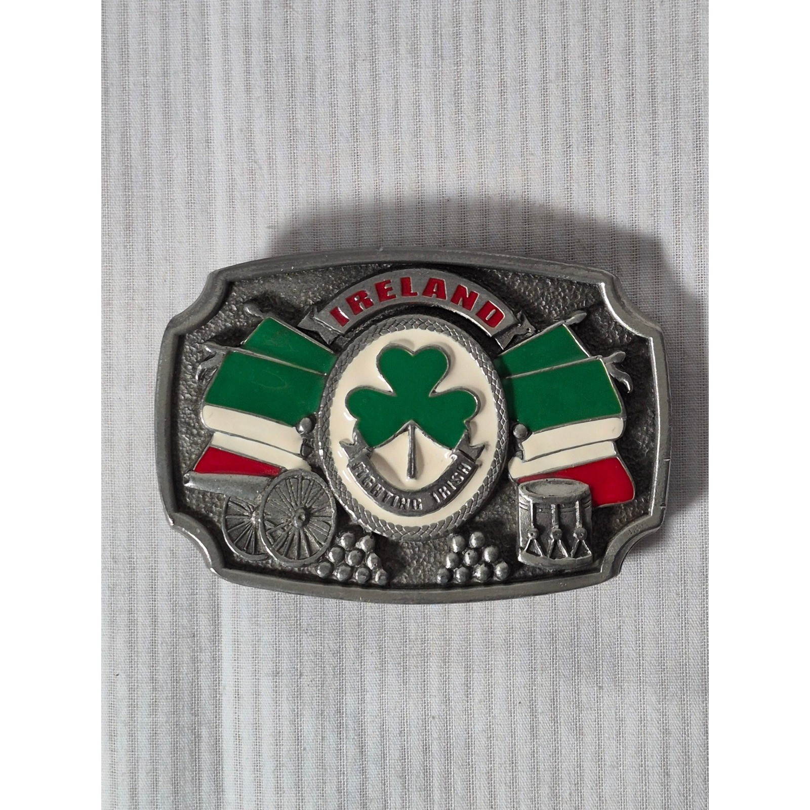 Tanside Ltd Ireland Fighting Irish Belt Buckle Shamrock Flag Vintage 2004 DD236
