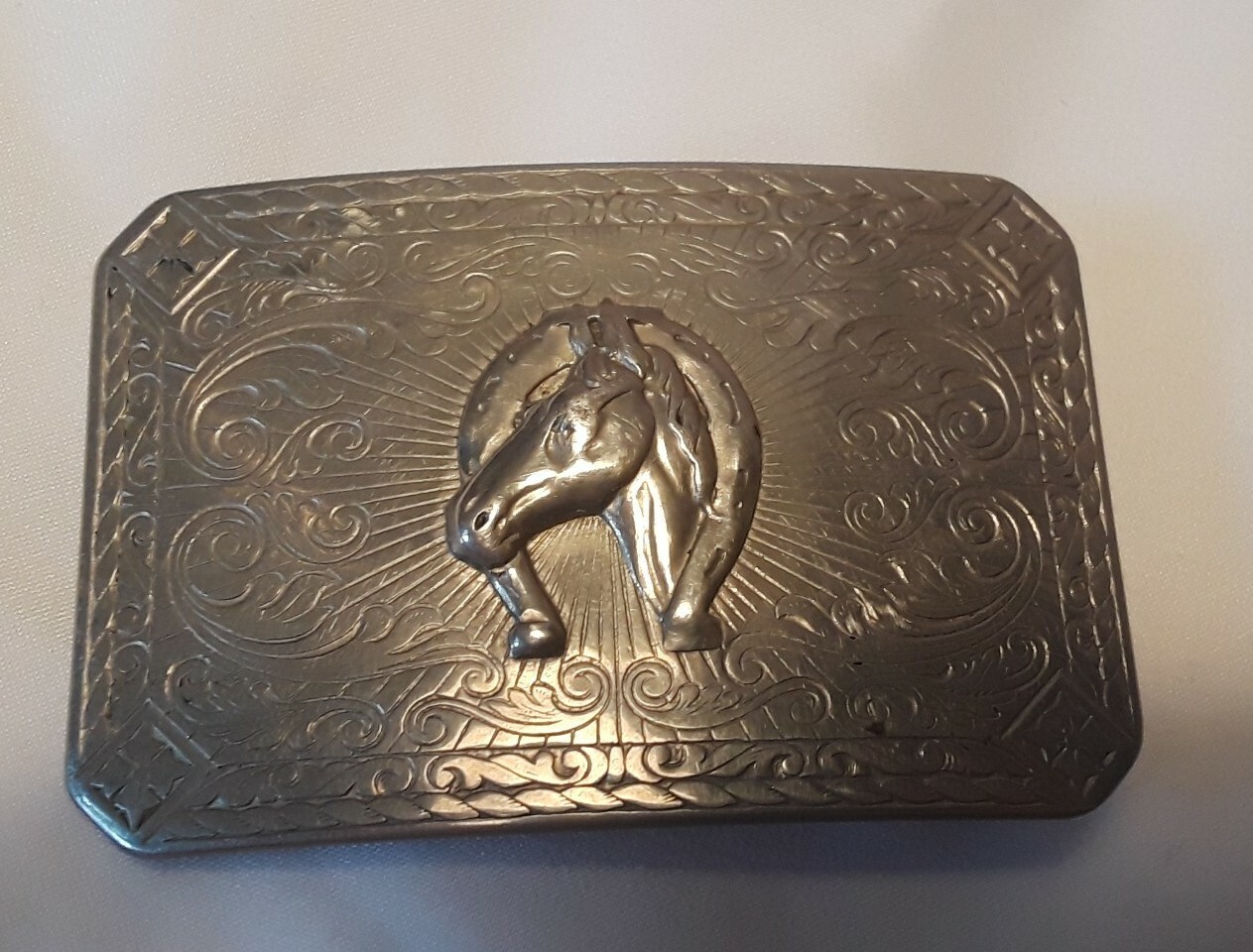 Nickel Plated Horsehead / Horseshoe Belt Buckle
