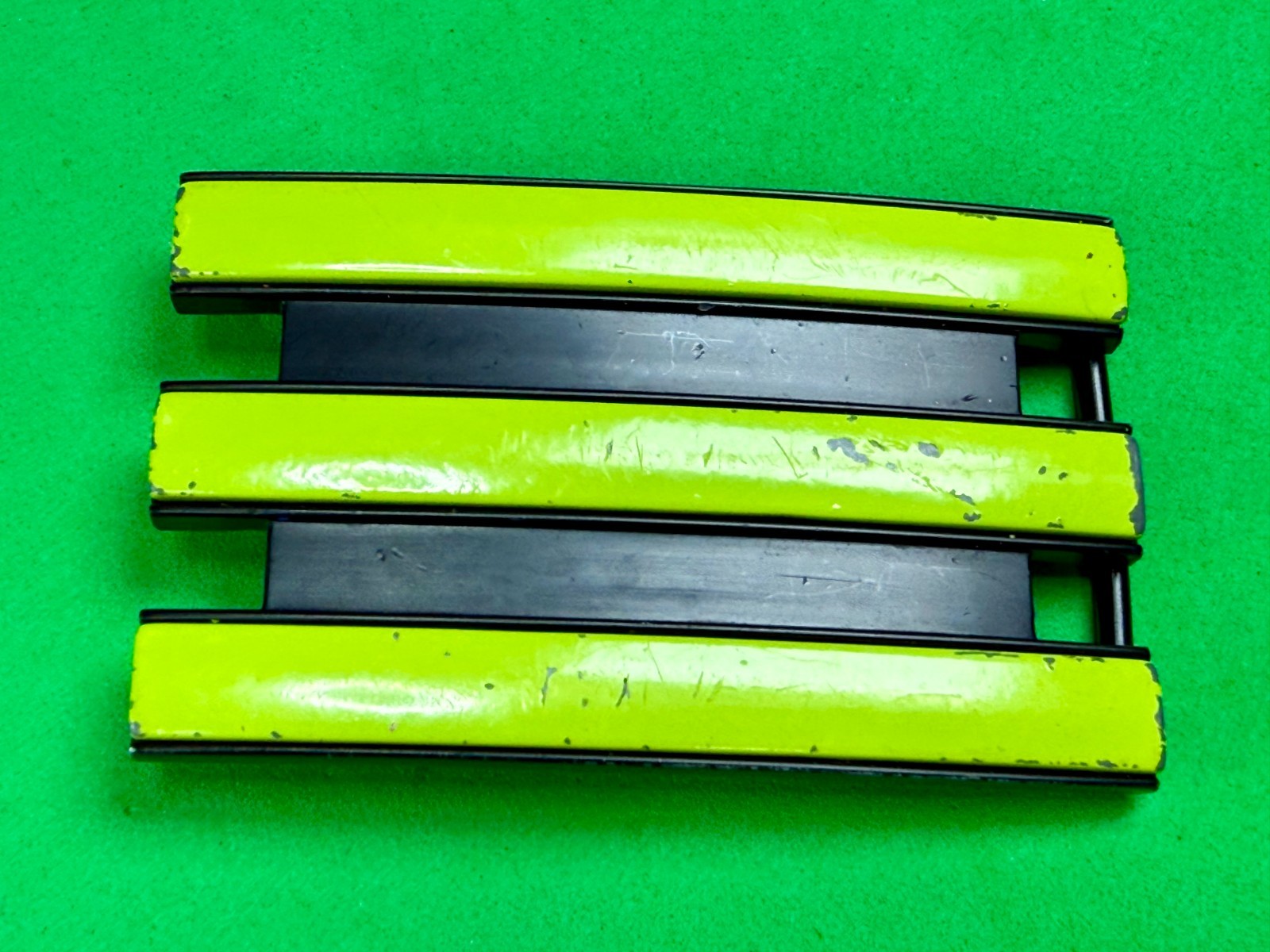 Adidas Golf 3 Stripe Green & Black Color Trophy Award Style Vintage Belt Buckle