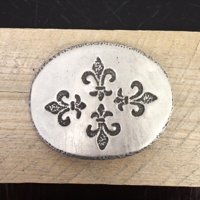 Fleur-de-Lys Belt Buckle Oval Antique Silver Hammered Effect Medieval Design