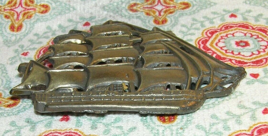 Vtg ~ Metal Schooner 12 Sails Nautical Sailing Ship / Sail Boat Belt Buckle