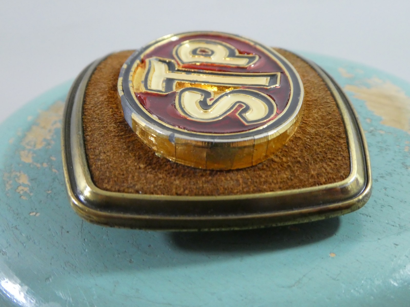 STP Motor Oil Company Belt Buckle 1979 Raintree Enamel Metal Men&rsquo;s Advertisment
